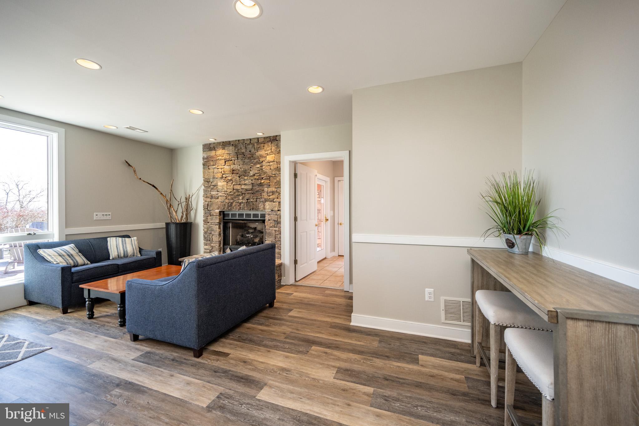 MONTE VISTA HEIGHTS - Residential