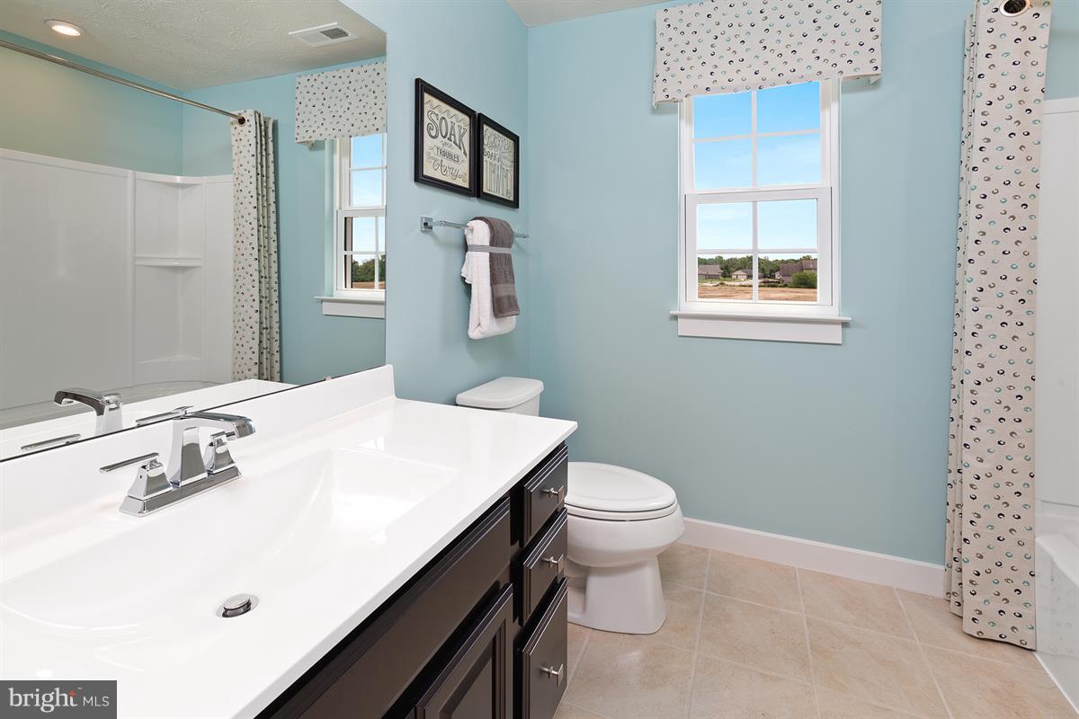 FOX CHAPEL CROSSING - Residential