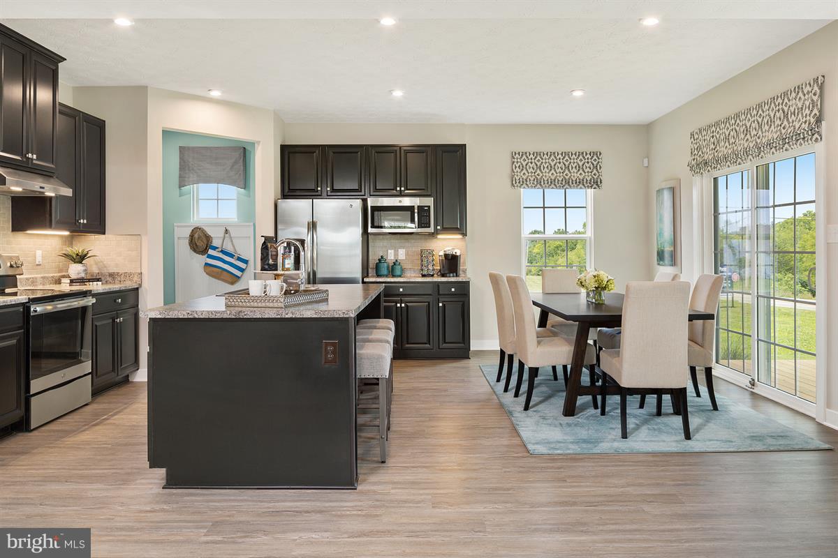 FOX CHAPEL CROSSING - Residential