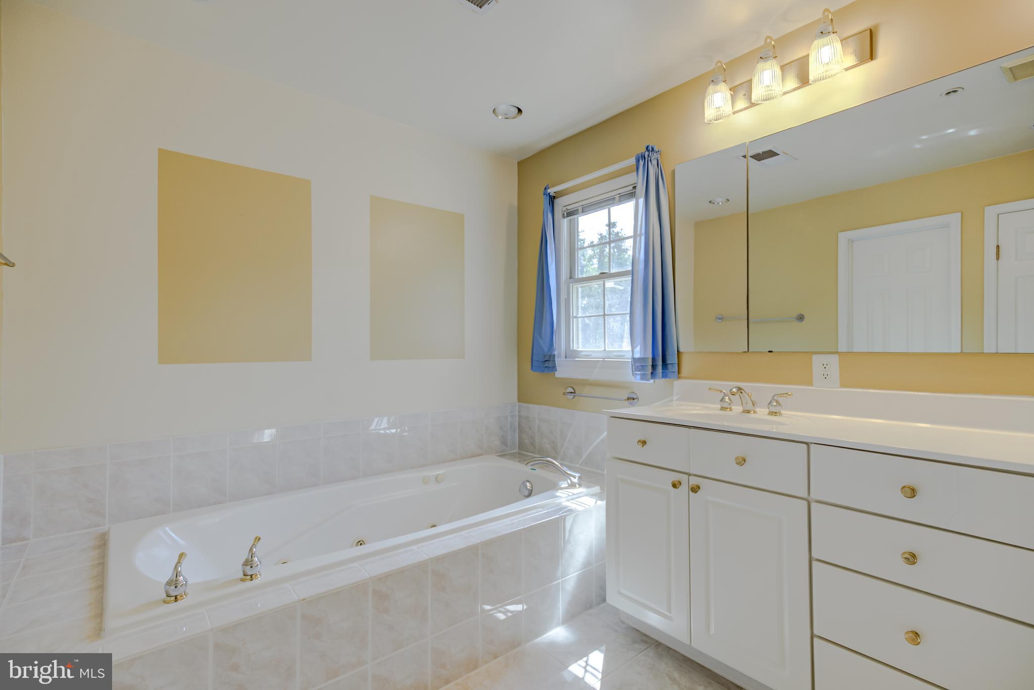 FREEDOM PARK - Residential Lease