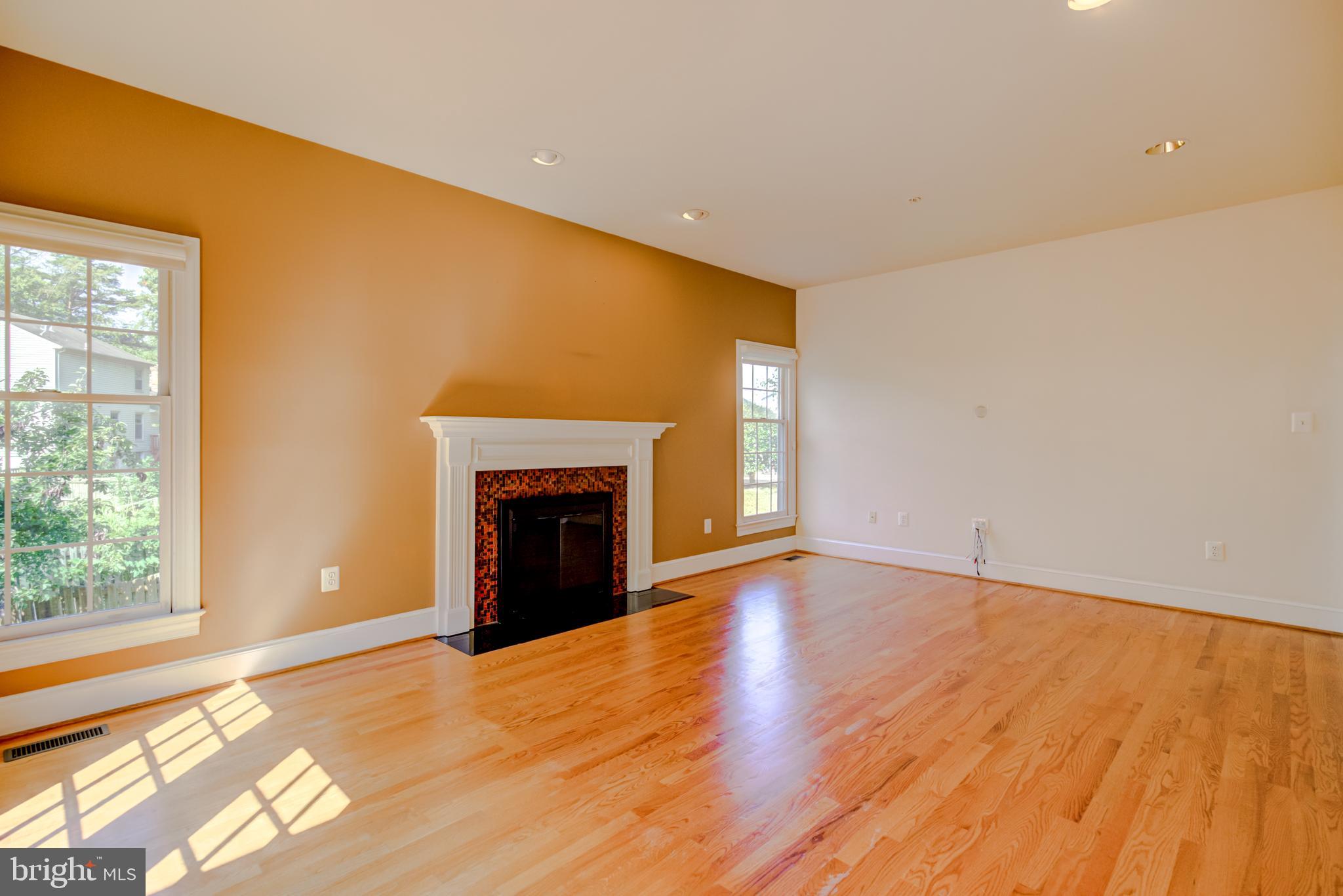 FREEDOM PARK - Residential Lease