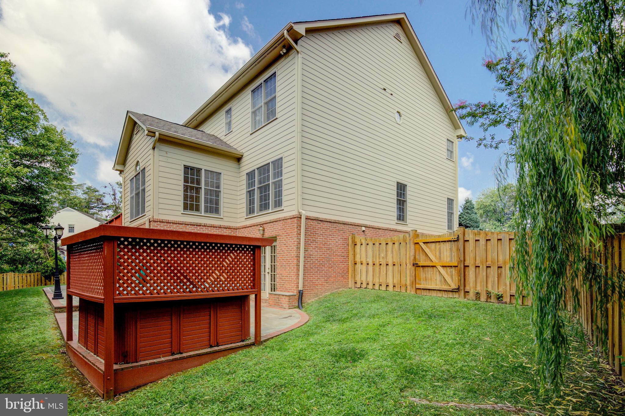 FREEDOM PARK - Residential Lease