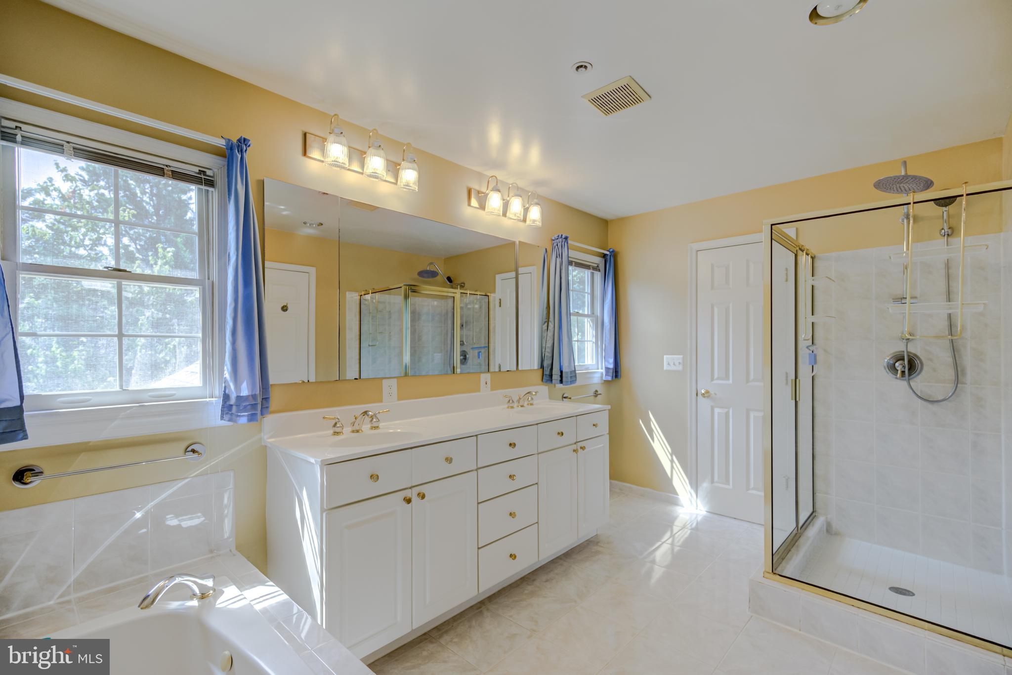 FREEDOM PARK - Residential Lease