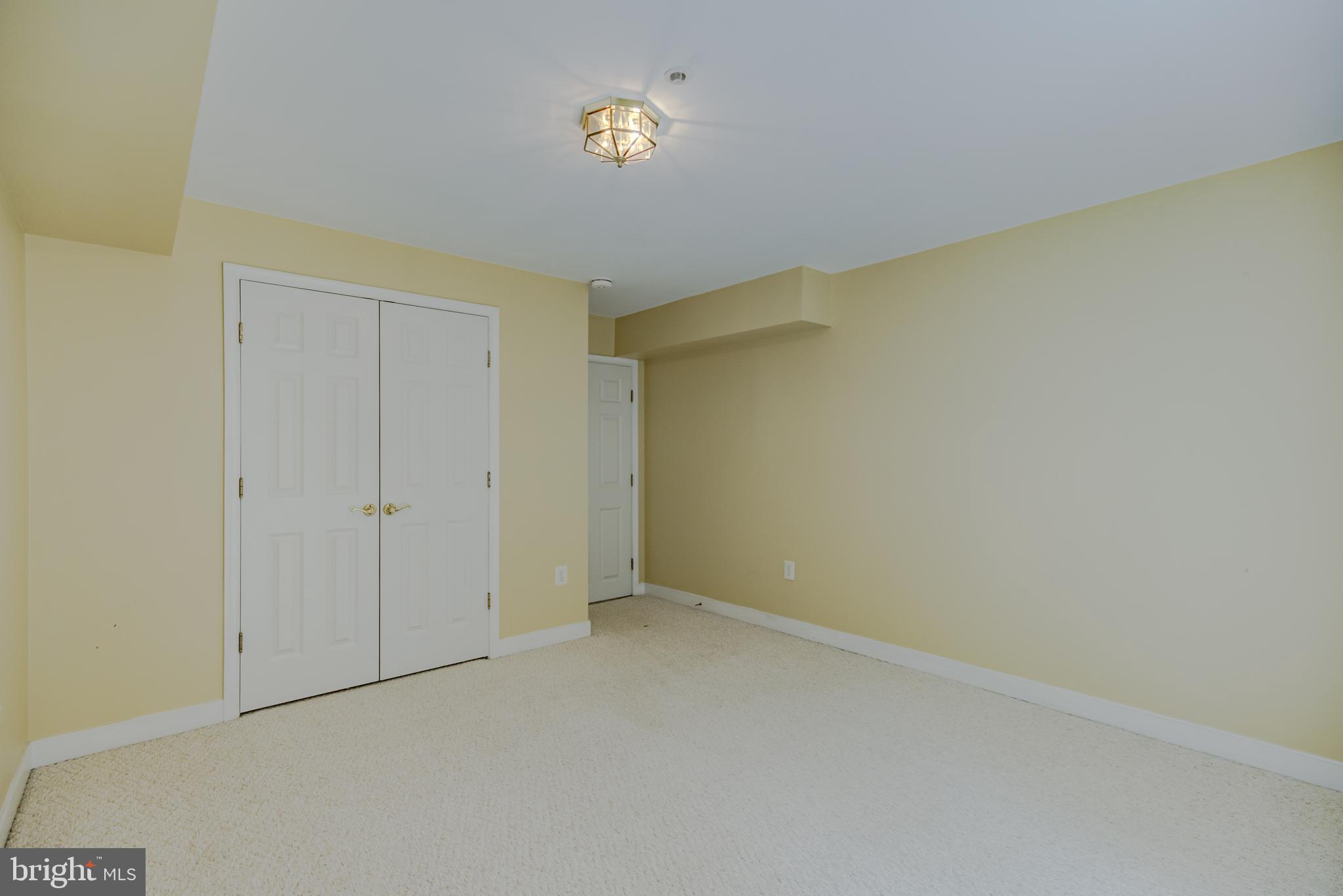 FREEDOM PARK - Residential Lease