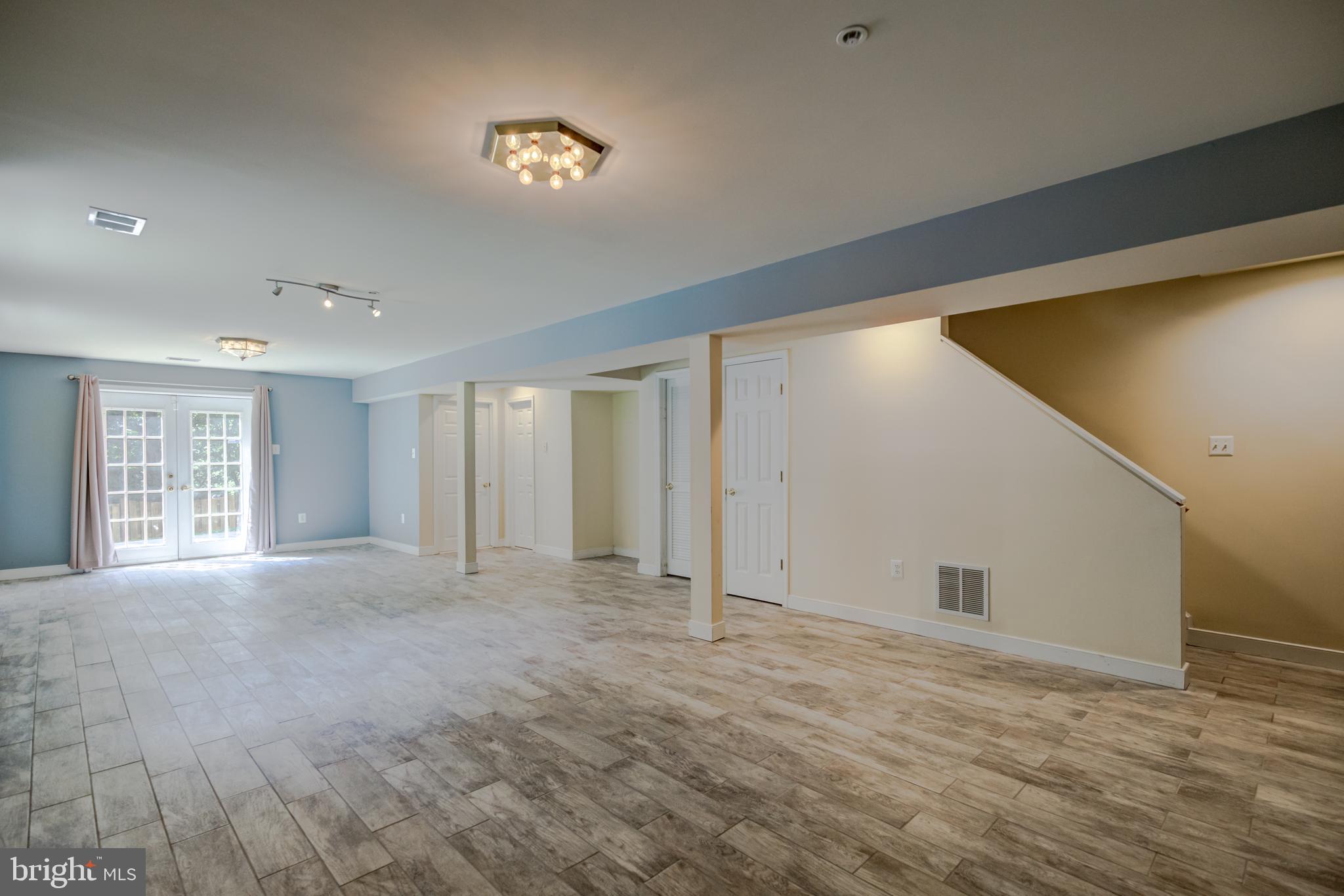 FREEDOM PARK - Residential Lease