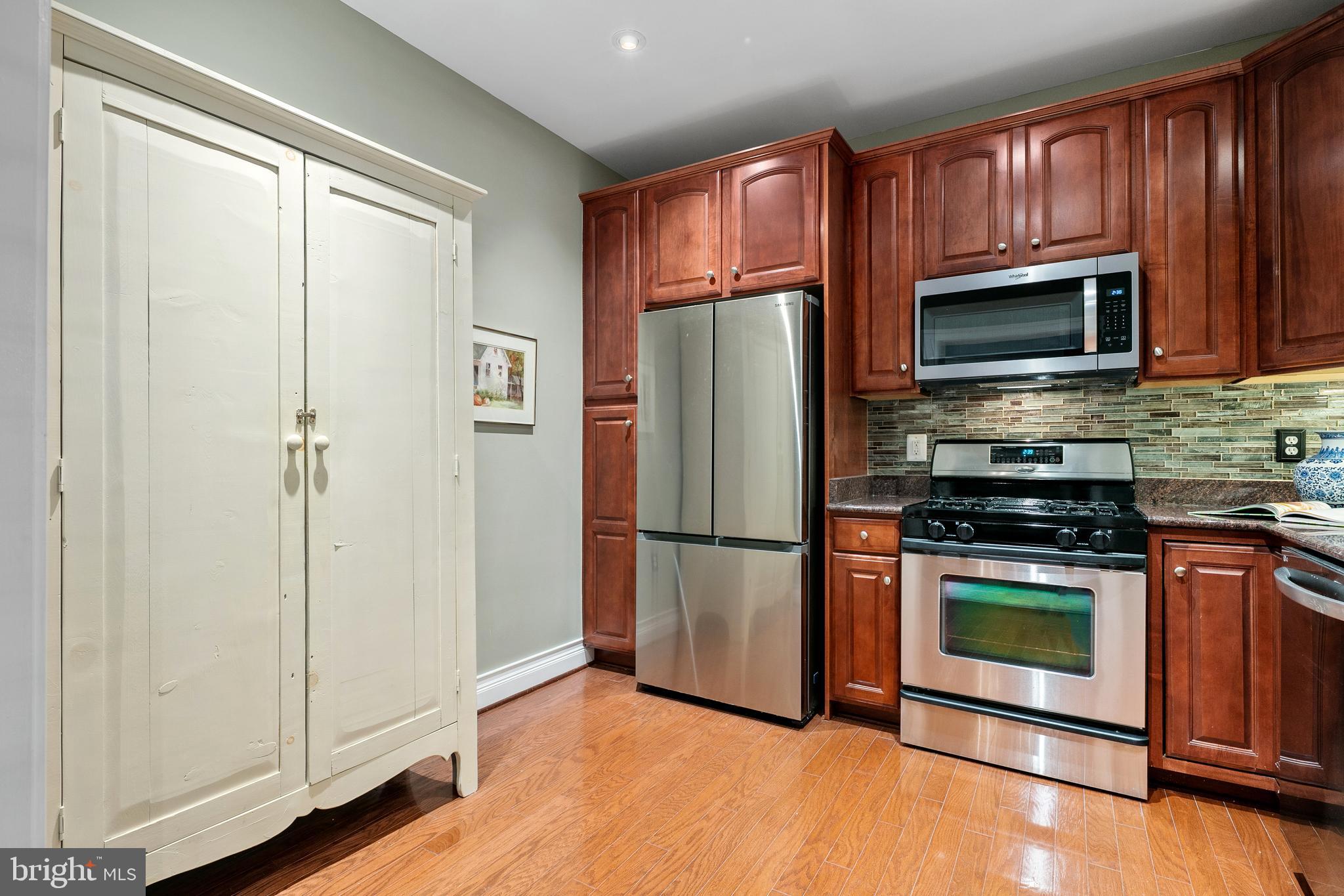 FOUR SEASONS AT ASHBURN VILLAGE - Residential