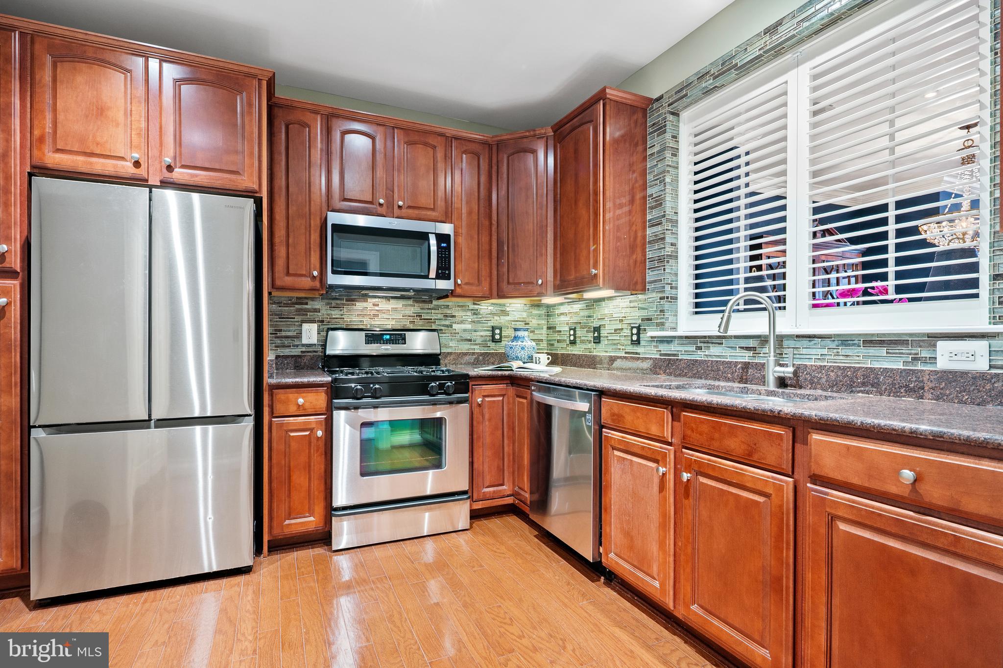 FOUR SEASONS AT ASHBURN VILLAGE - Residential