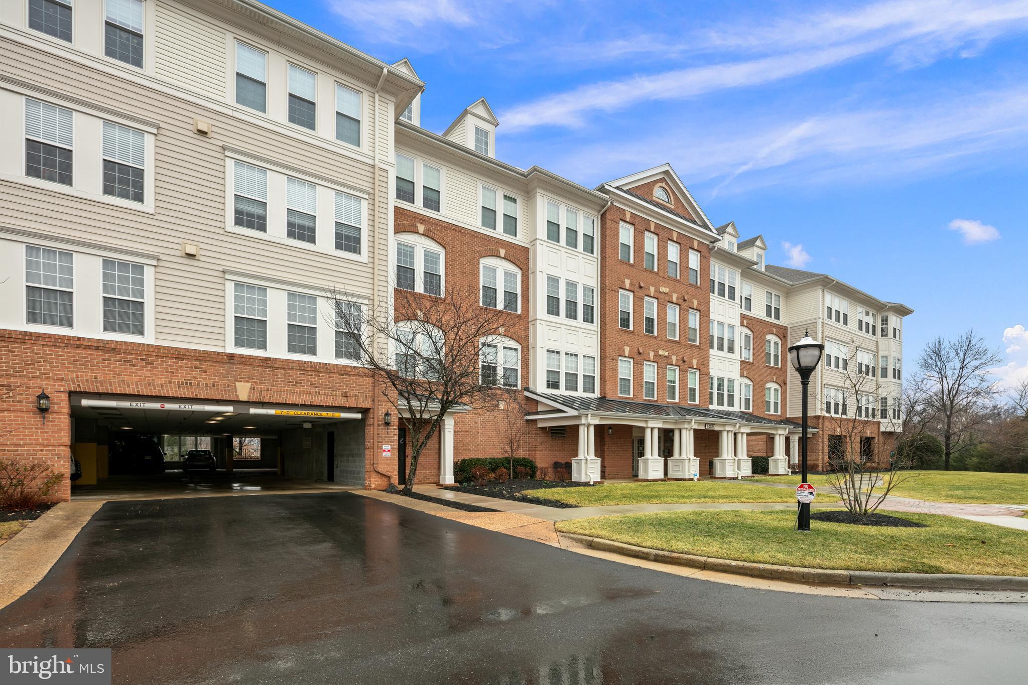FOUR SEASONS AT ASHBURN VILLAGE - Residential