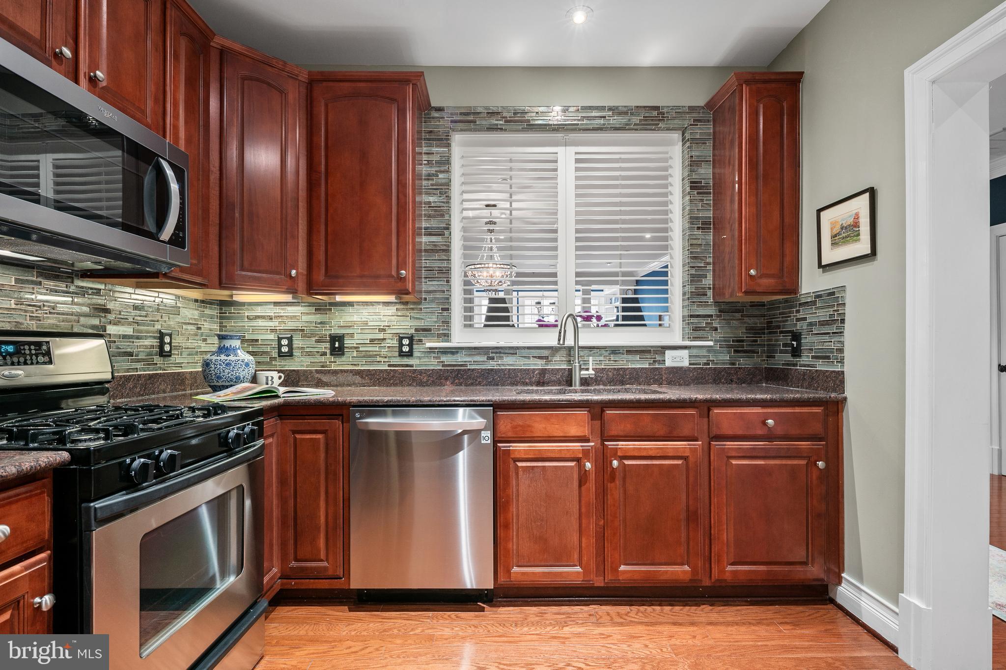 FOUR SEASONS AT ASHBURN VILLAGE - Residential