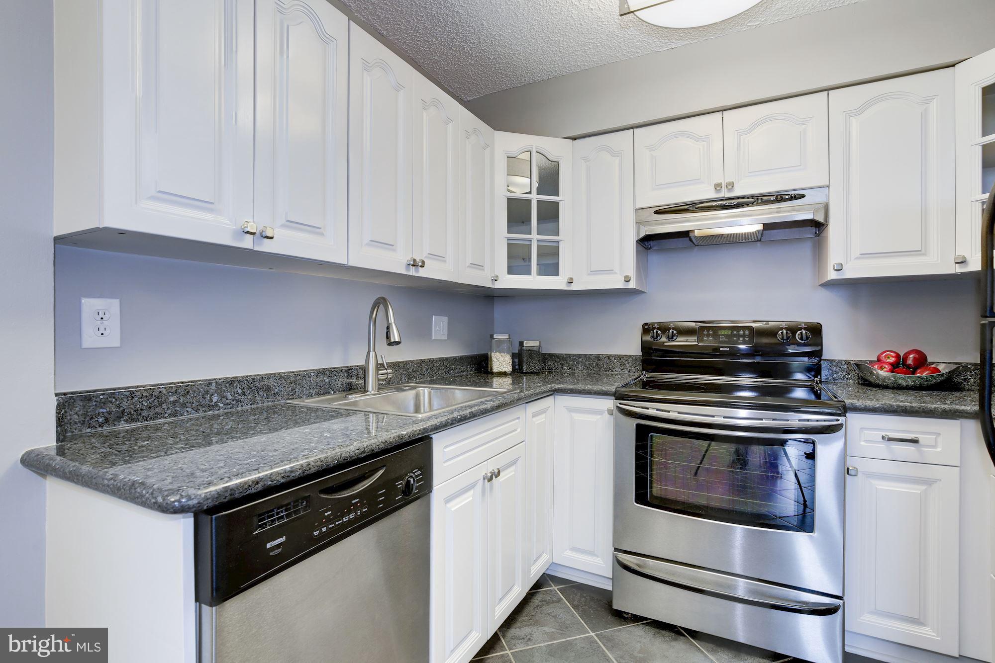 CHELSEA TOWERS - Residential Lease