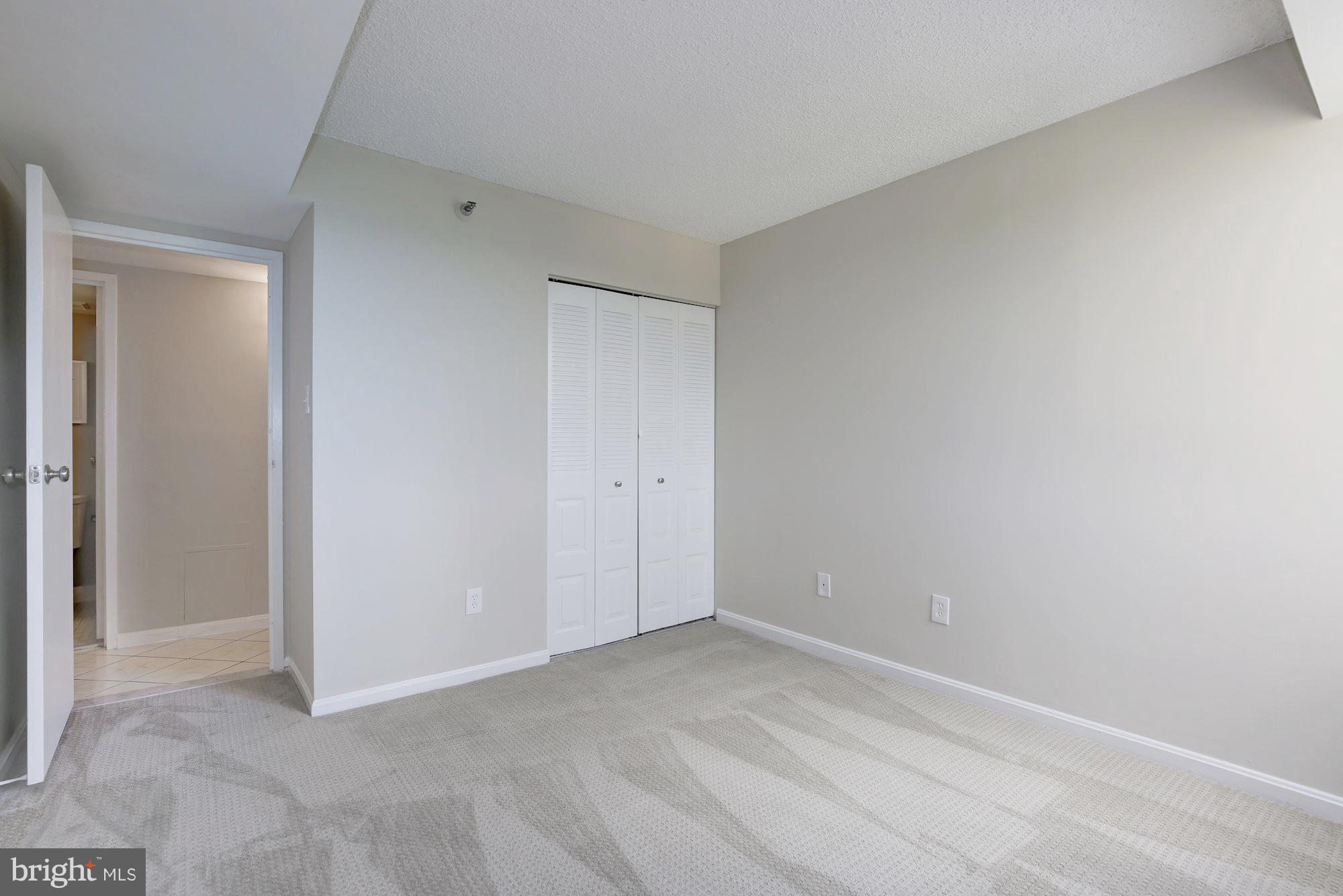 CHELSEA TOWERS - Residential Lease