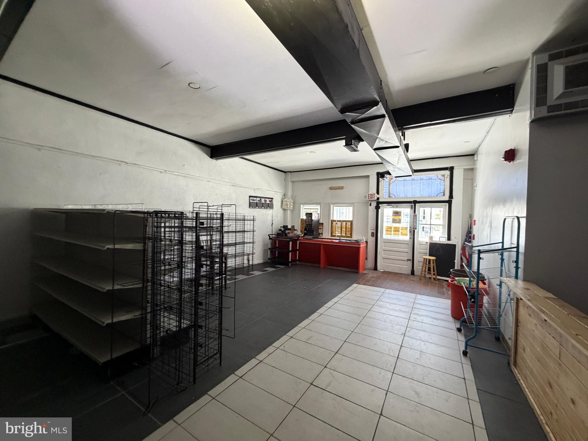 644 COOPER STREET STORE