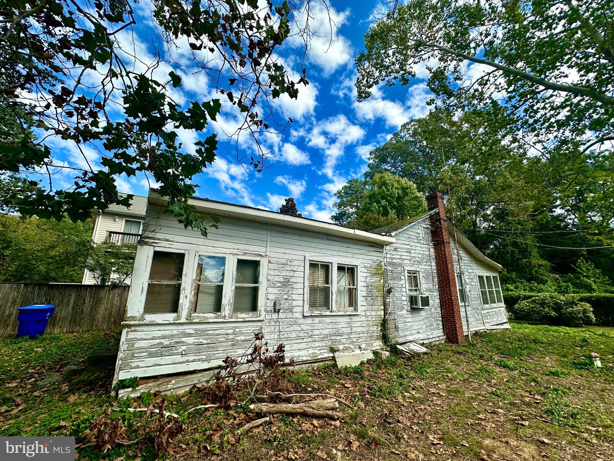 COBB ISLAND - Residential