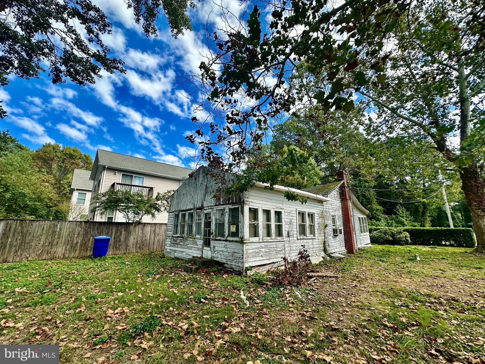 COBB ISLAND - Residential