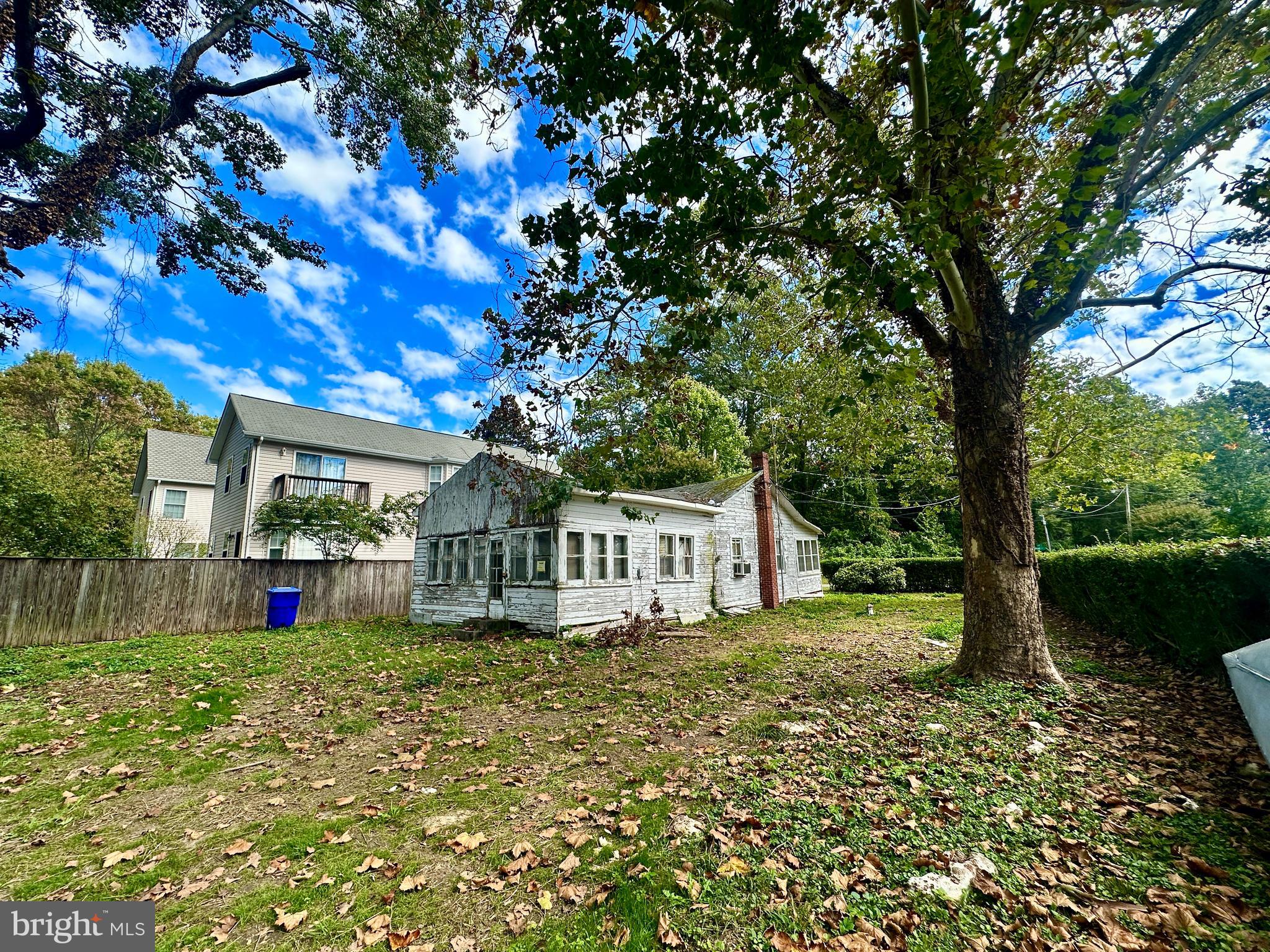 COBB ISLAND - Residential