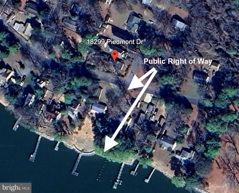Homes For Sale - 18299 Piedmont Drive<br/> COBB ISLAND, MD 20625
