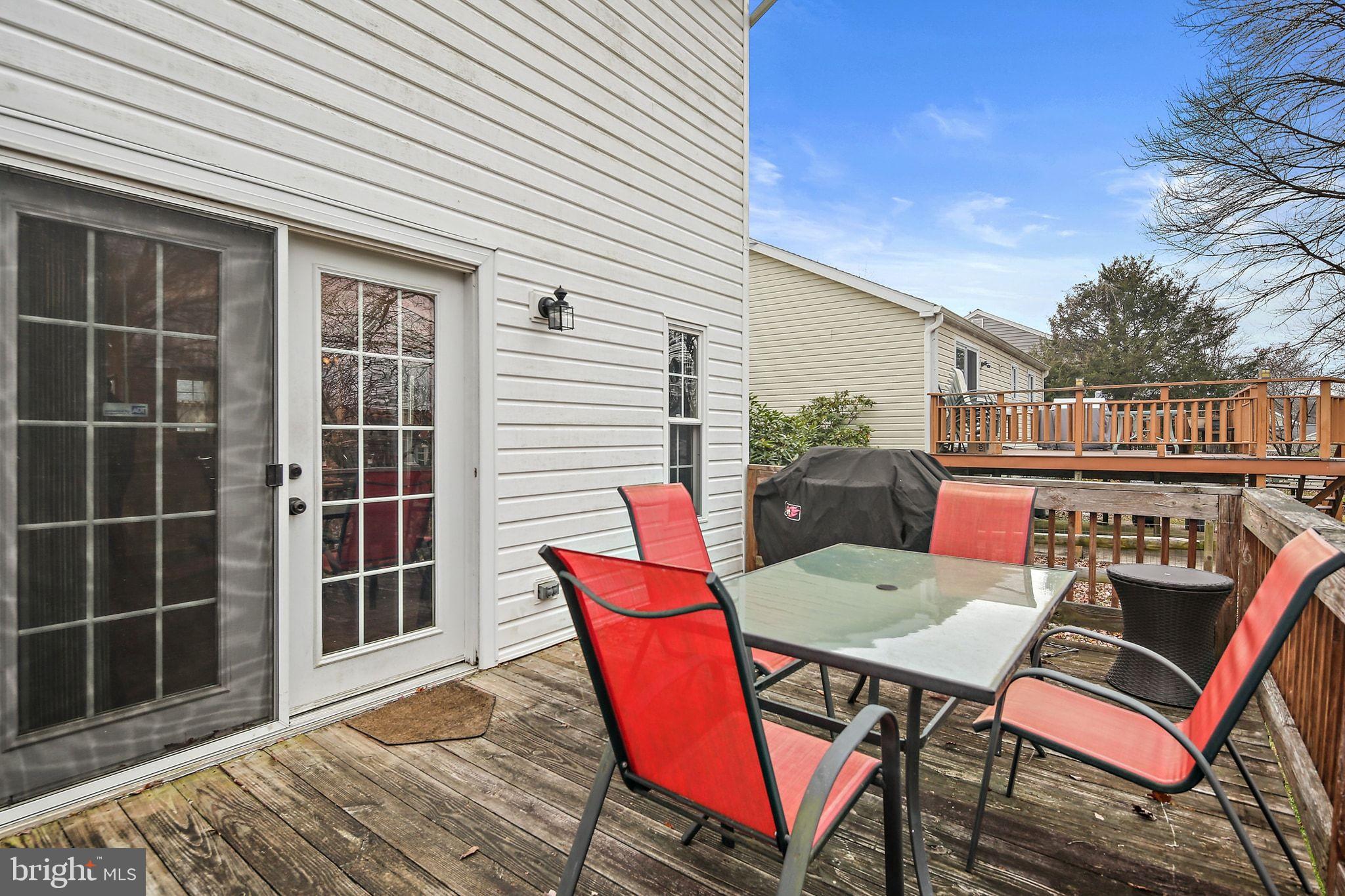 TIMBER GROVE - Residential