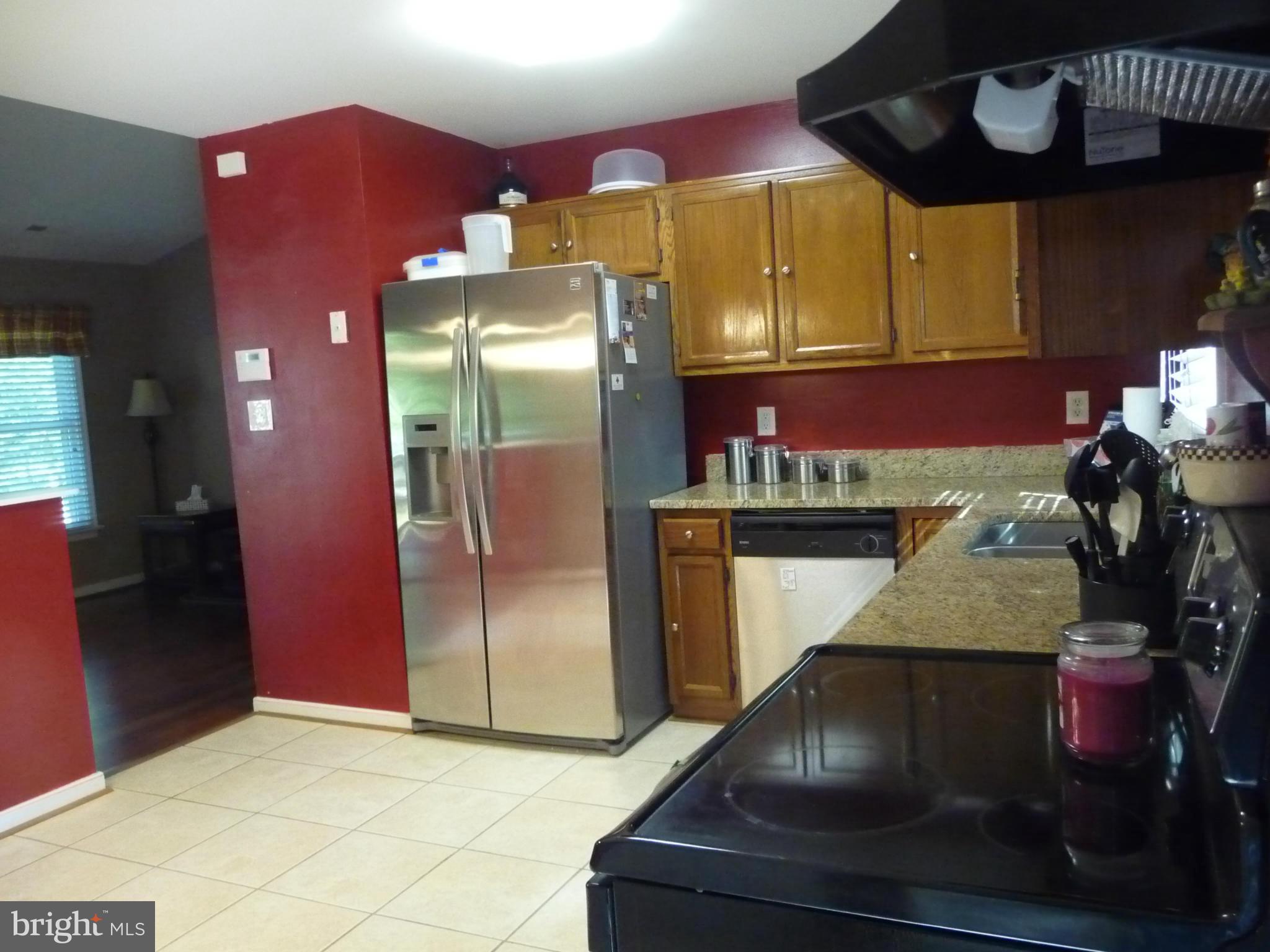 LAKE LAND - Residential Lease