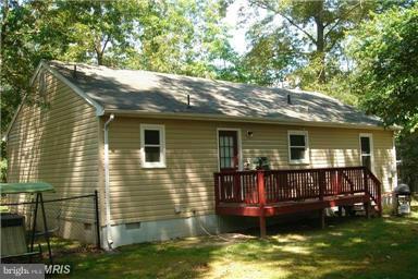 LAKE LAND - Residential Lease