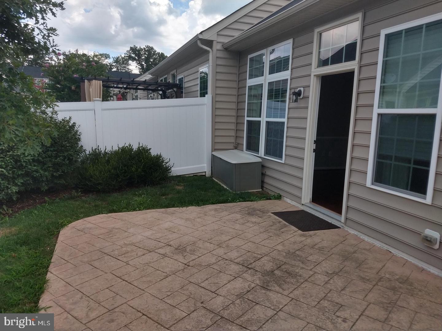 CD SMITH - Residential Lease