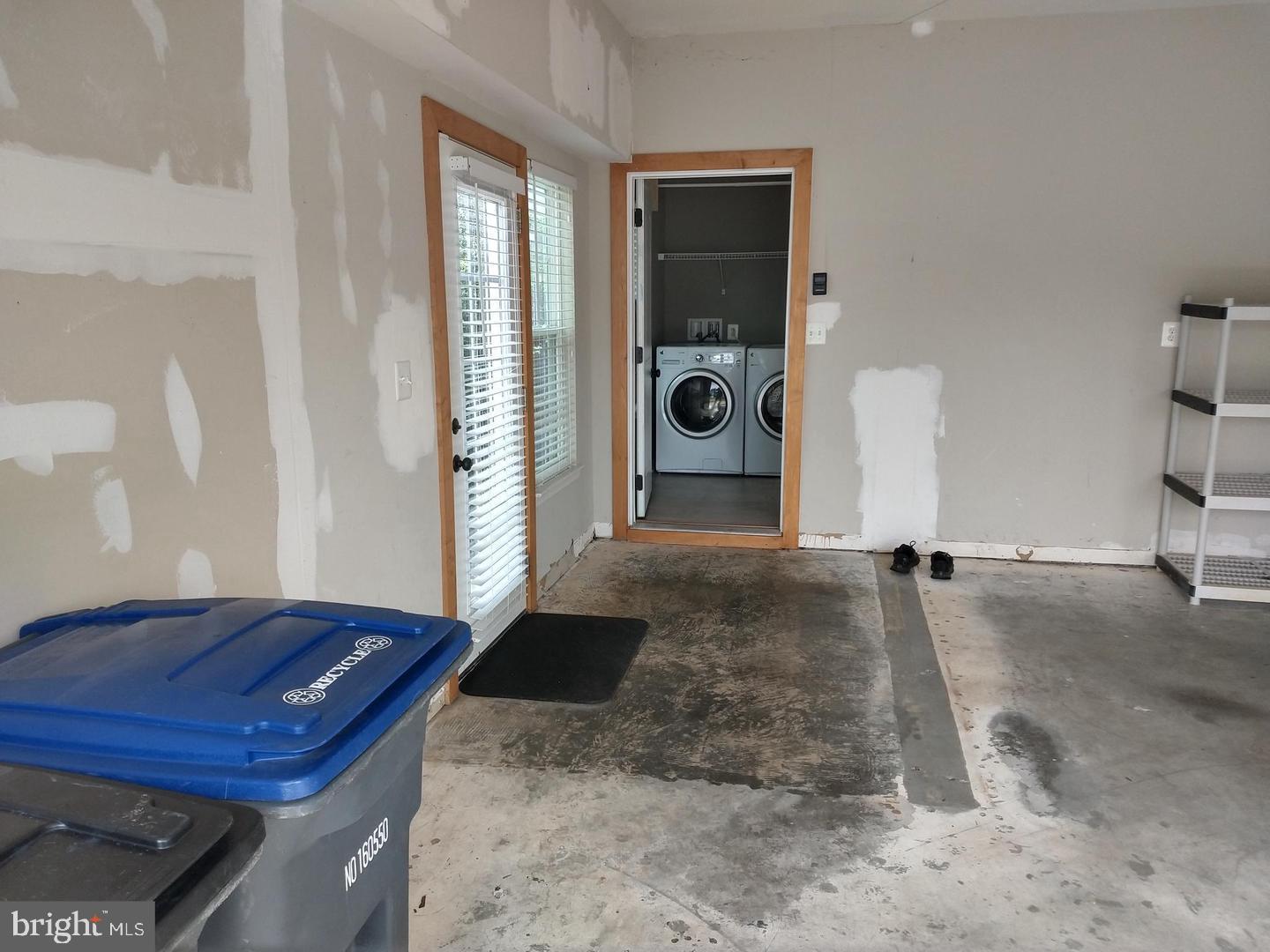 CD SMITH - Residential Lease