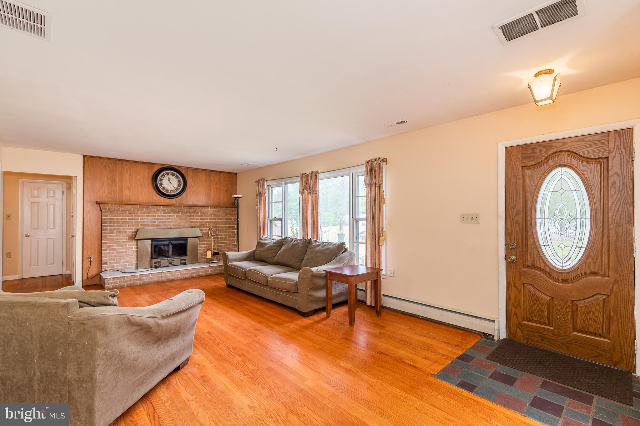 ABERDEEN HILLS - Residential