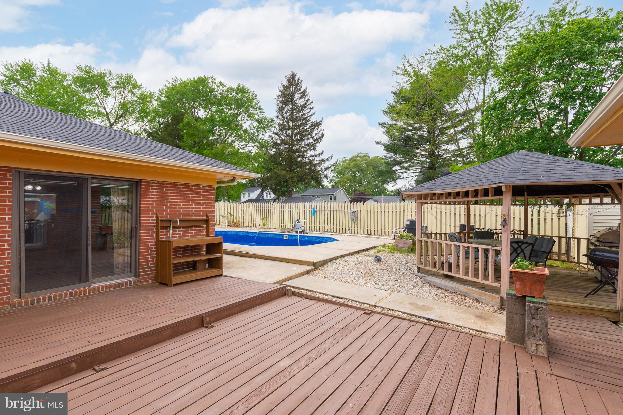 ABERDEEN HILLS - Residential