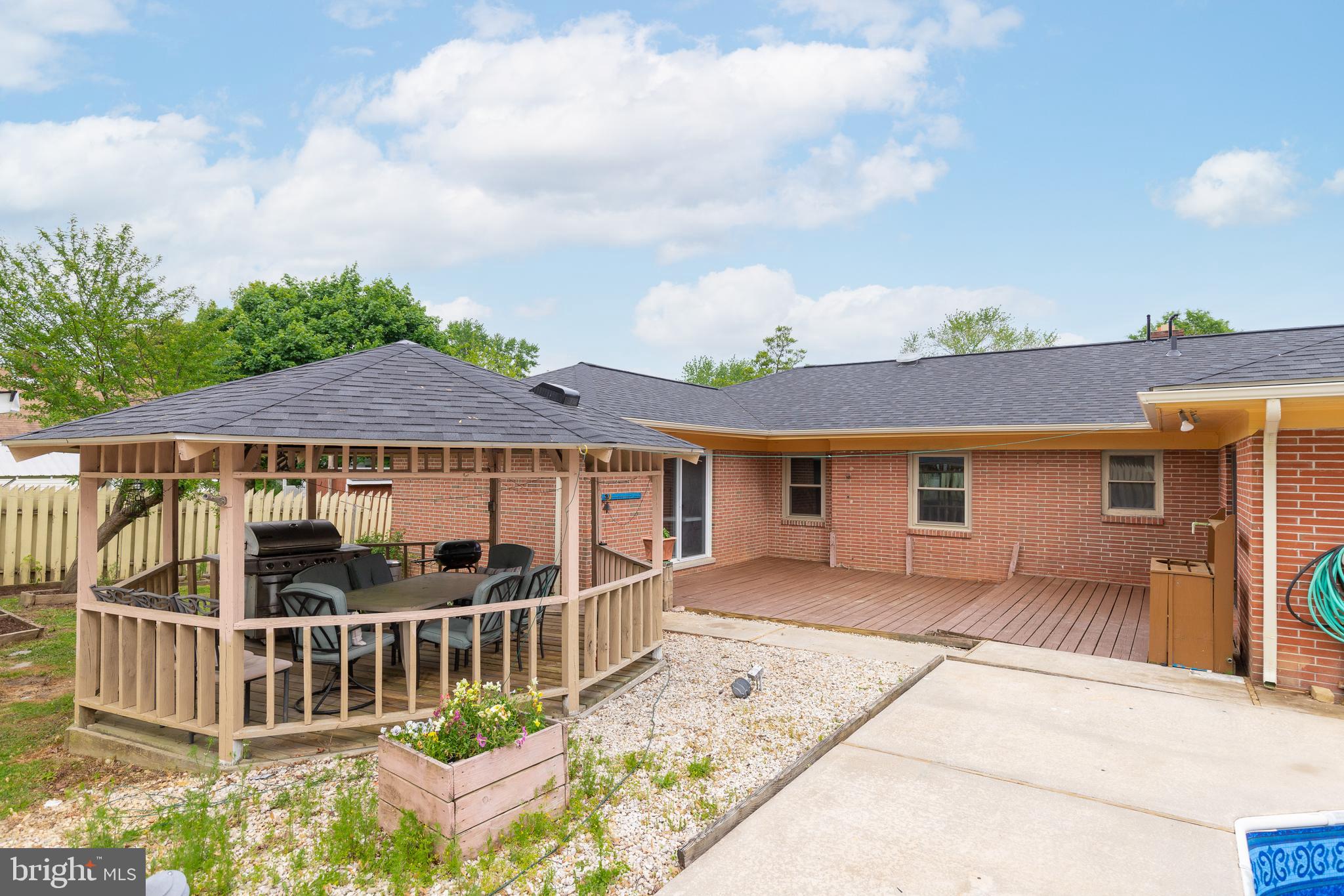 ABERDEEN HILLS - Residential