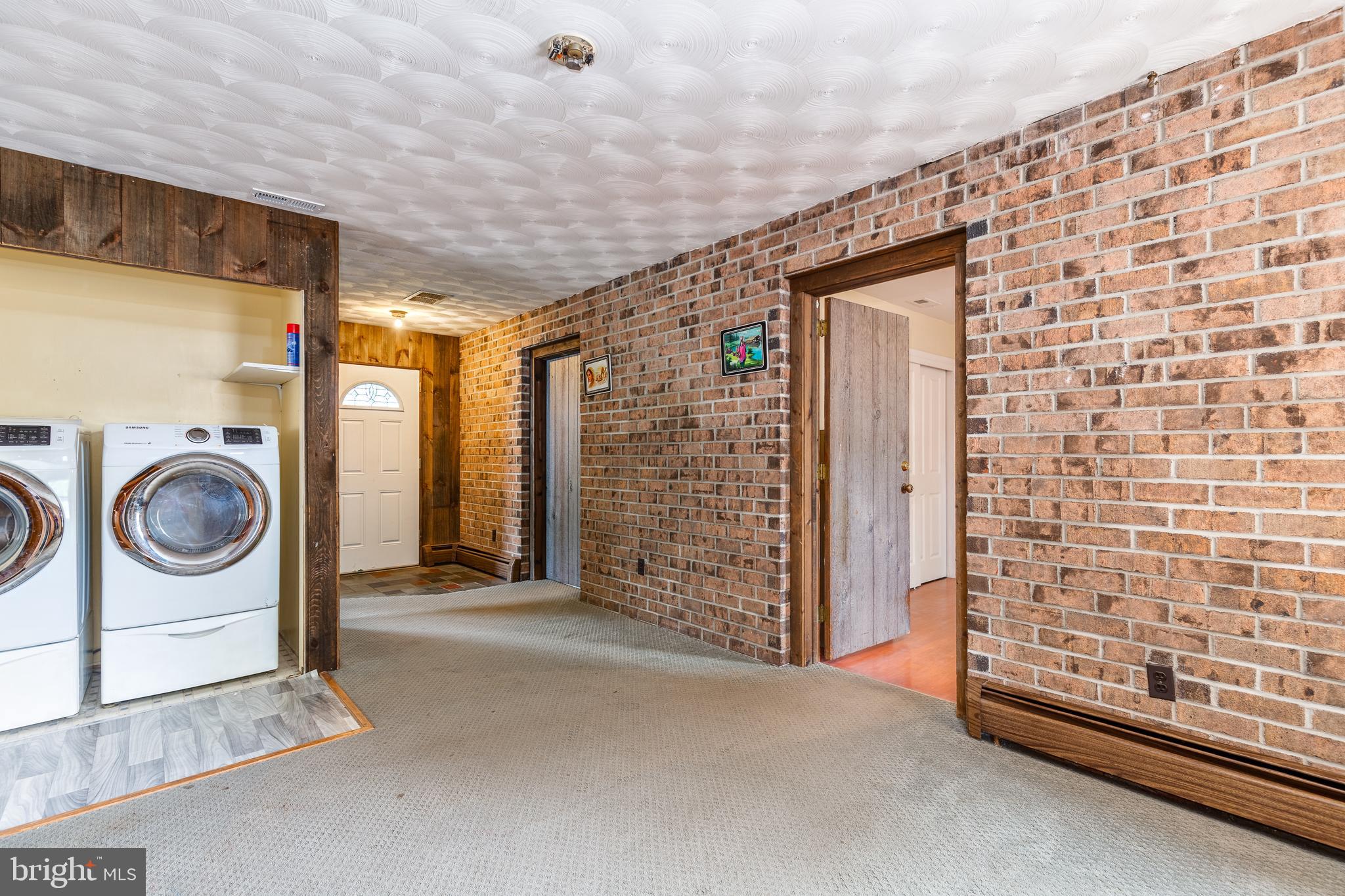 ABERDEEN HILLS - Residential