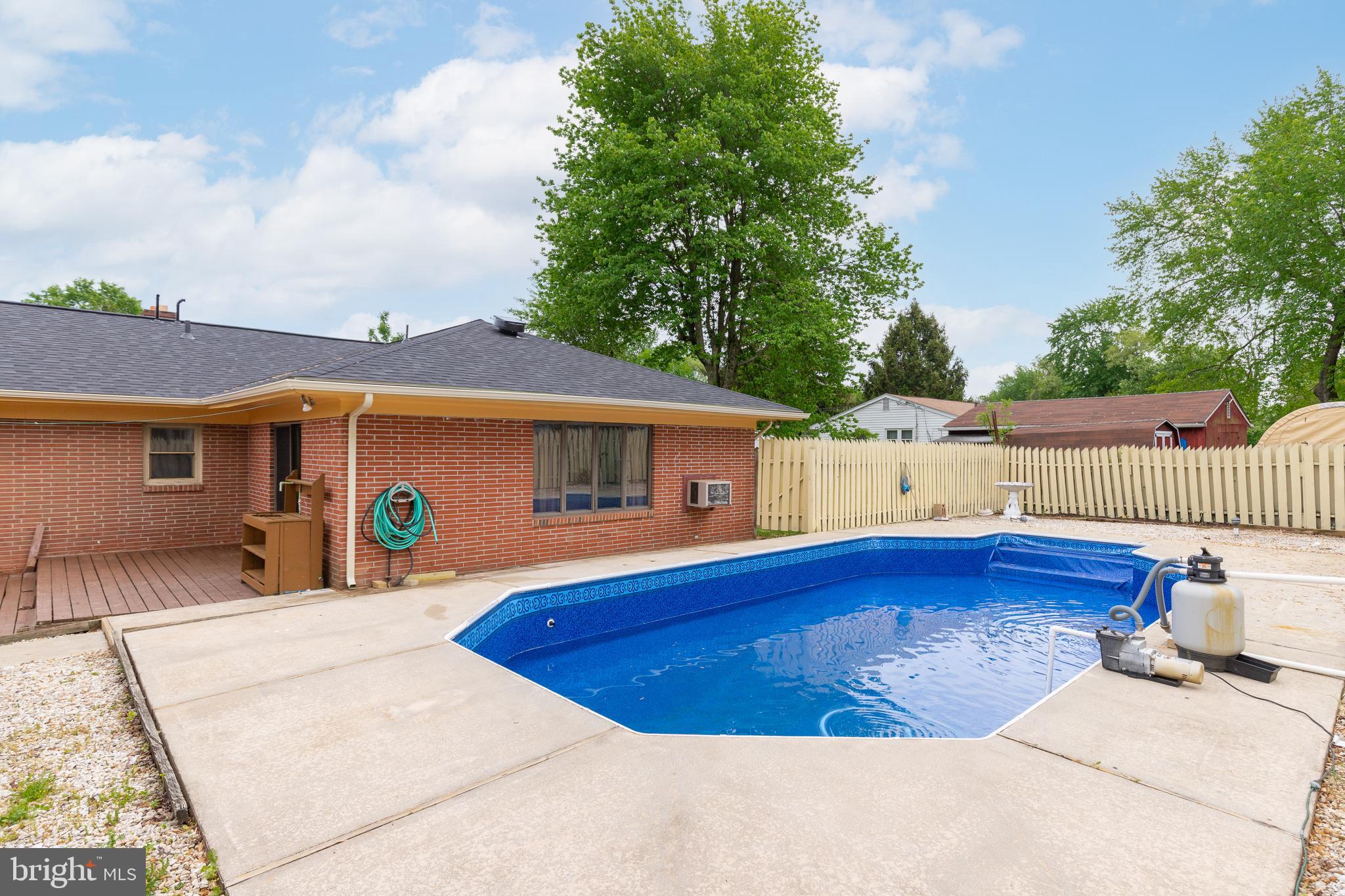 ABERDEEN HILLS - Residential