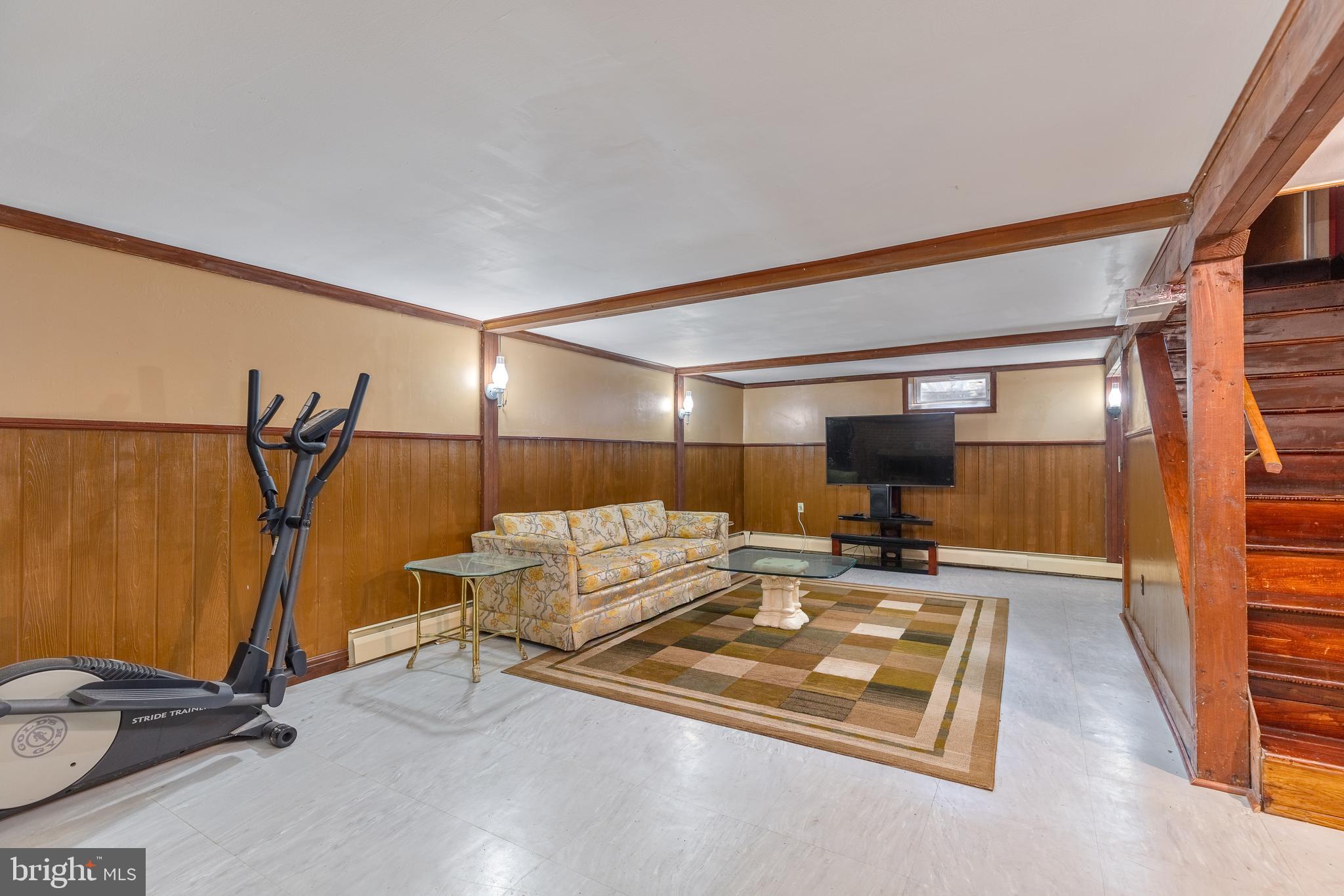 ABERDEEN HILLS - Residential