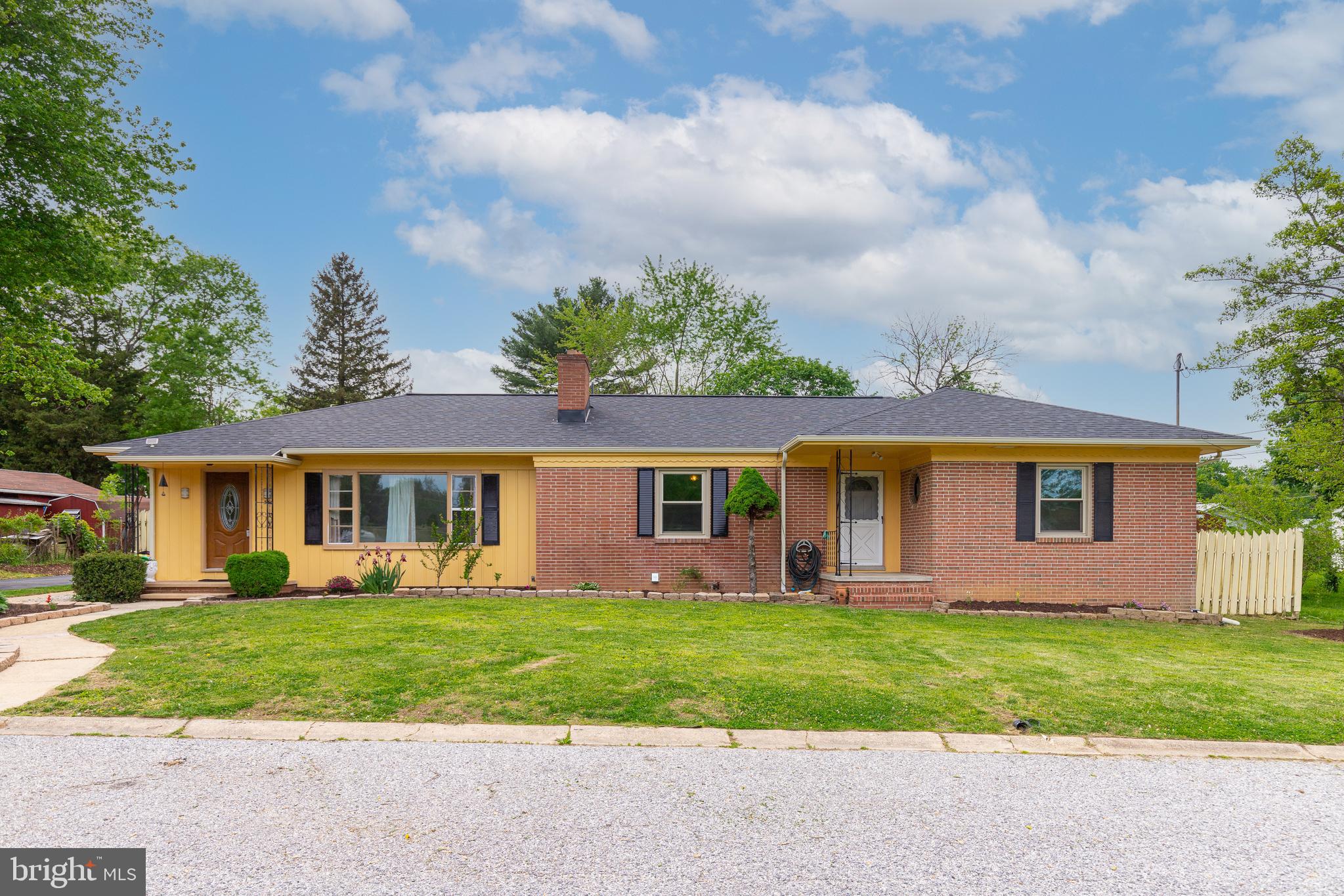 ABERDEEN HILLS - Residential