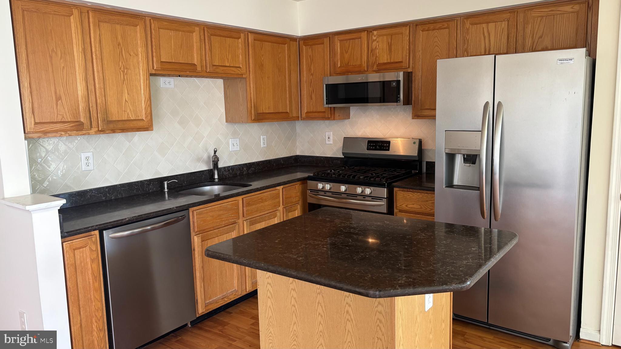 EXTON STATION - Residential Lease