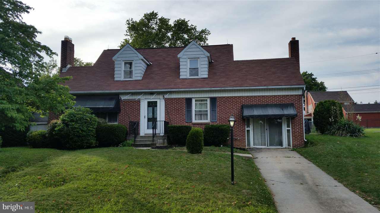 Solid single family home less than one block from Valley View Elementary and York Suburban High School. Cape features 3 bedrooms, 1.5 bath and 2 FP's. Bsmt is finished. First floor bed with 1/2 bath. Kit has an eat-in area. Sep Dining room. Very nice backyard also has concrete patio and flagstone patio. Small shed to the side of home. Plenty of closet space thru-out. Priced below market value because home needs some cosmetic updating.