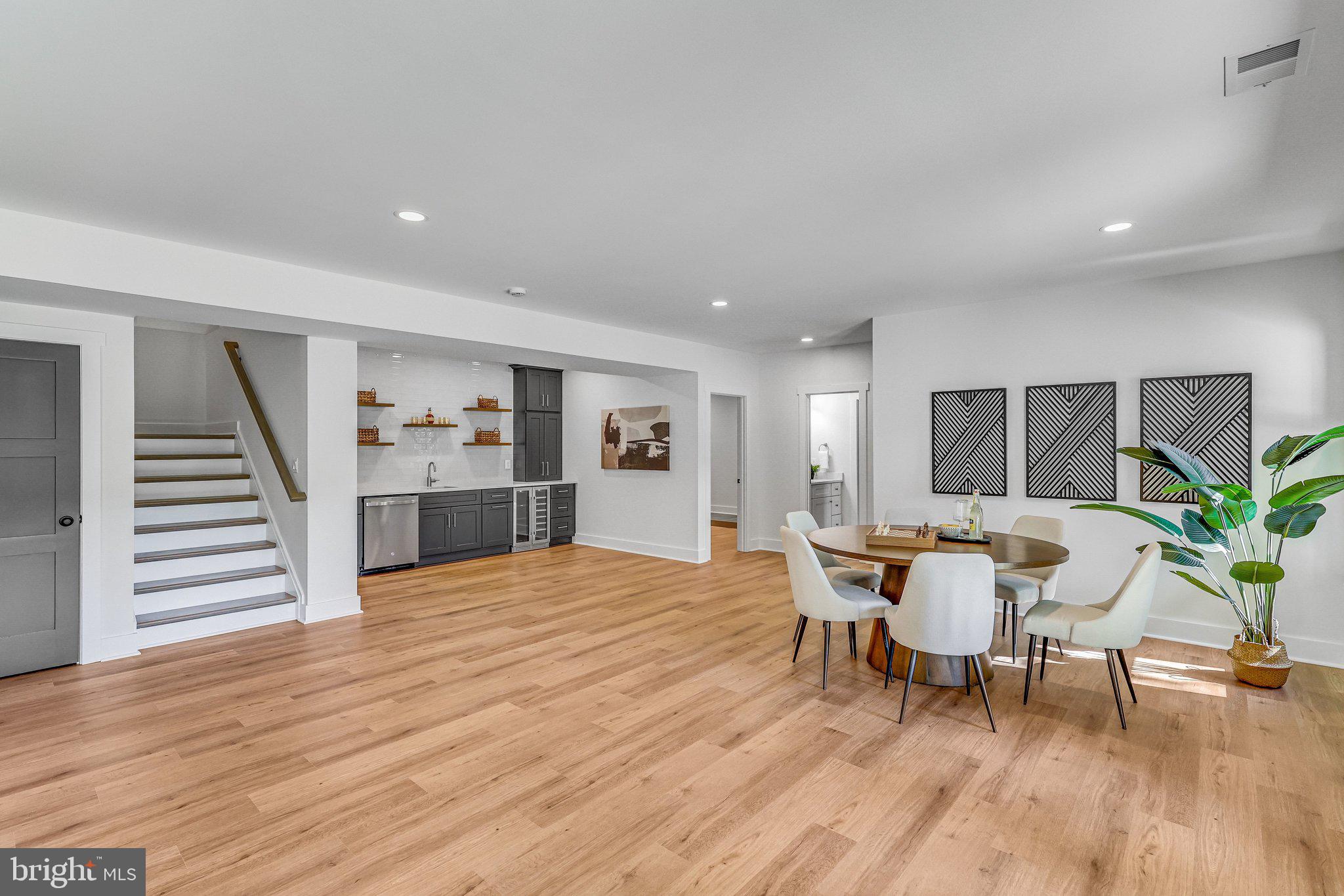 SOUTHAMPTON - Residential