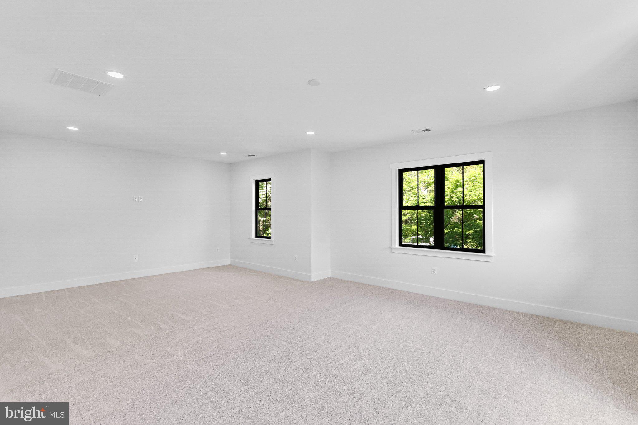 SOUTHAMPTON - Residential