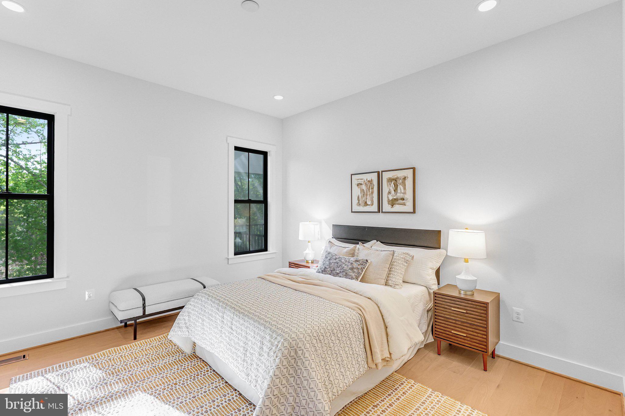 SOUTHAMPTON - Residential