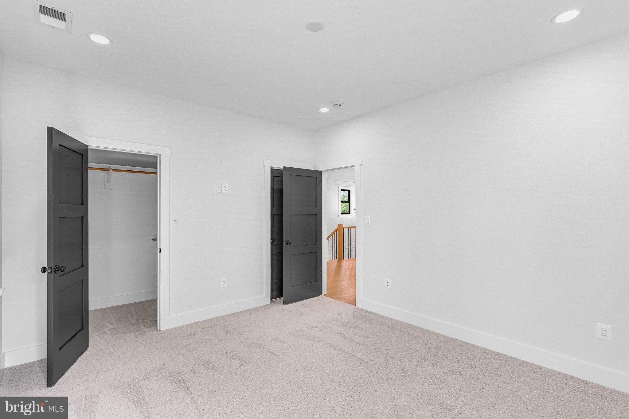 SOUTHAMPTON - Residential