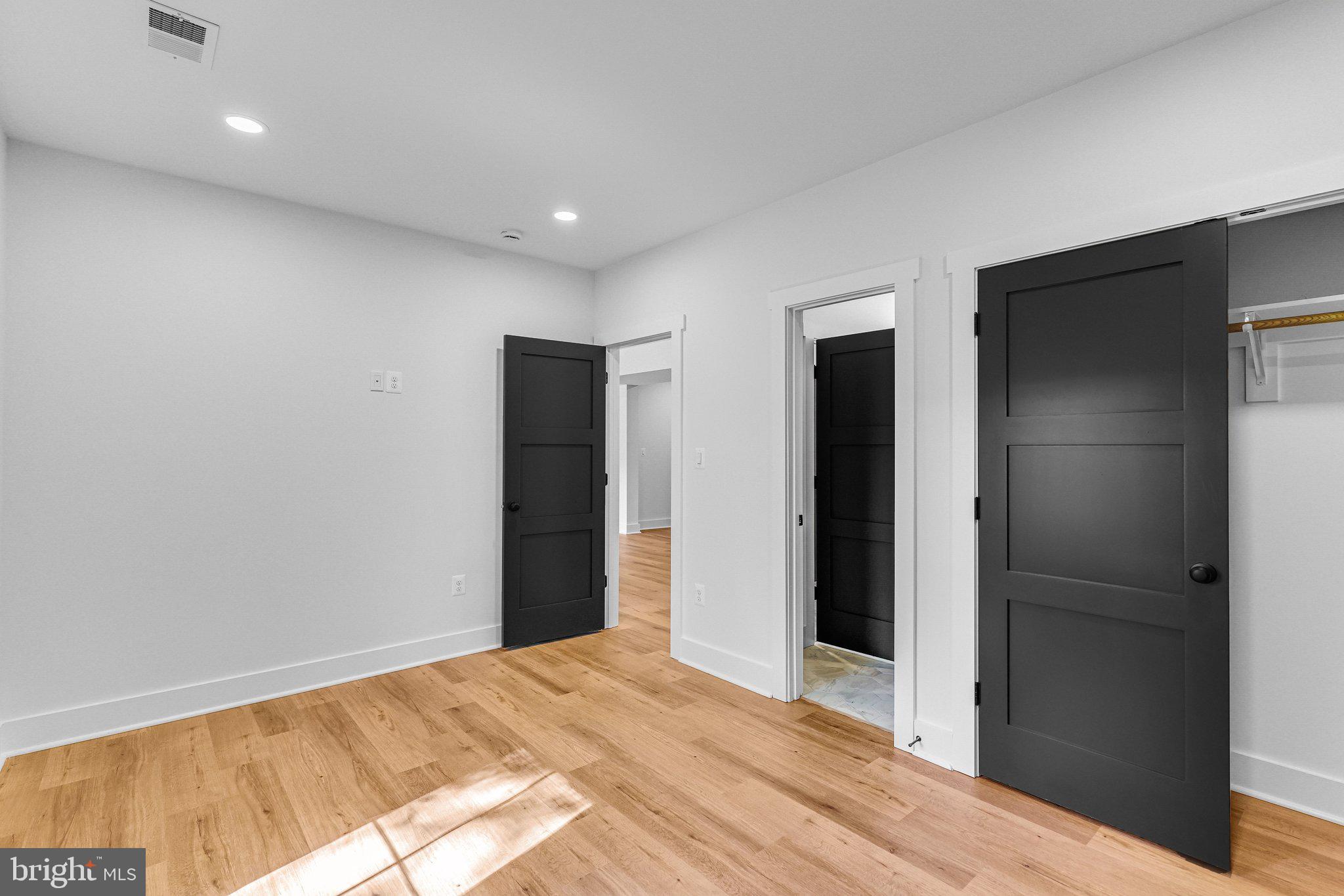 SOUTHAMPTON - Residential