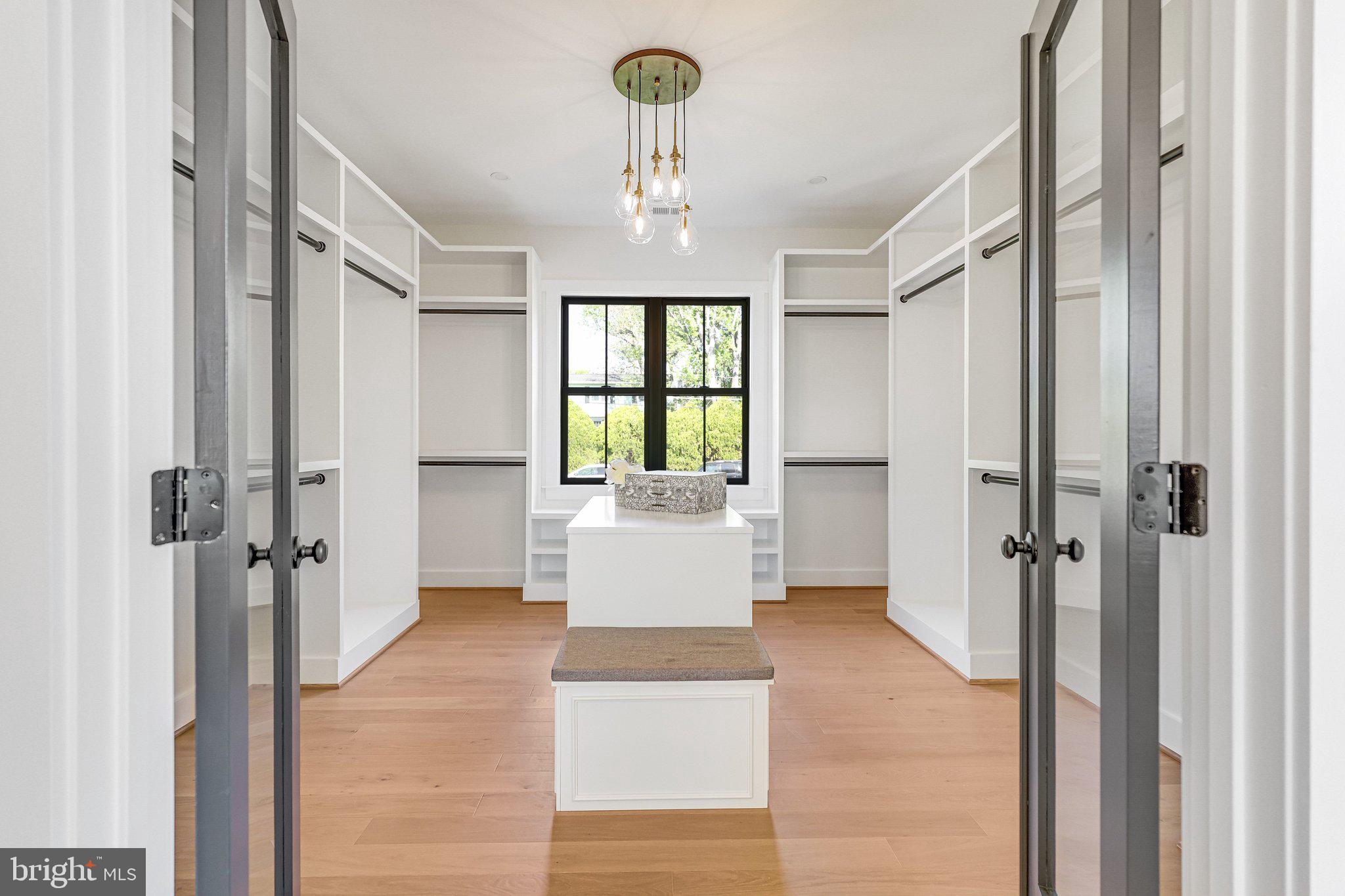 SOUTHAMPTON - Residential