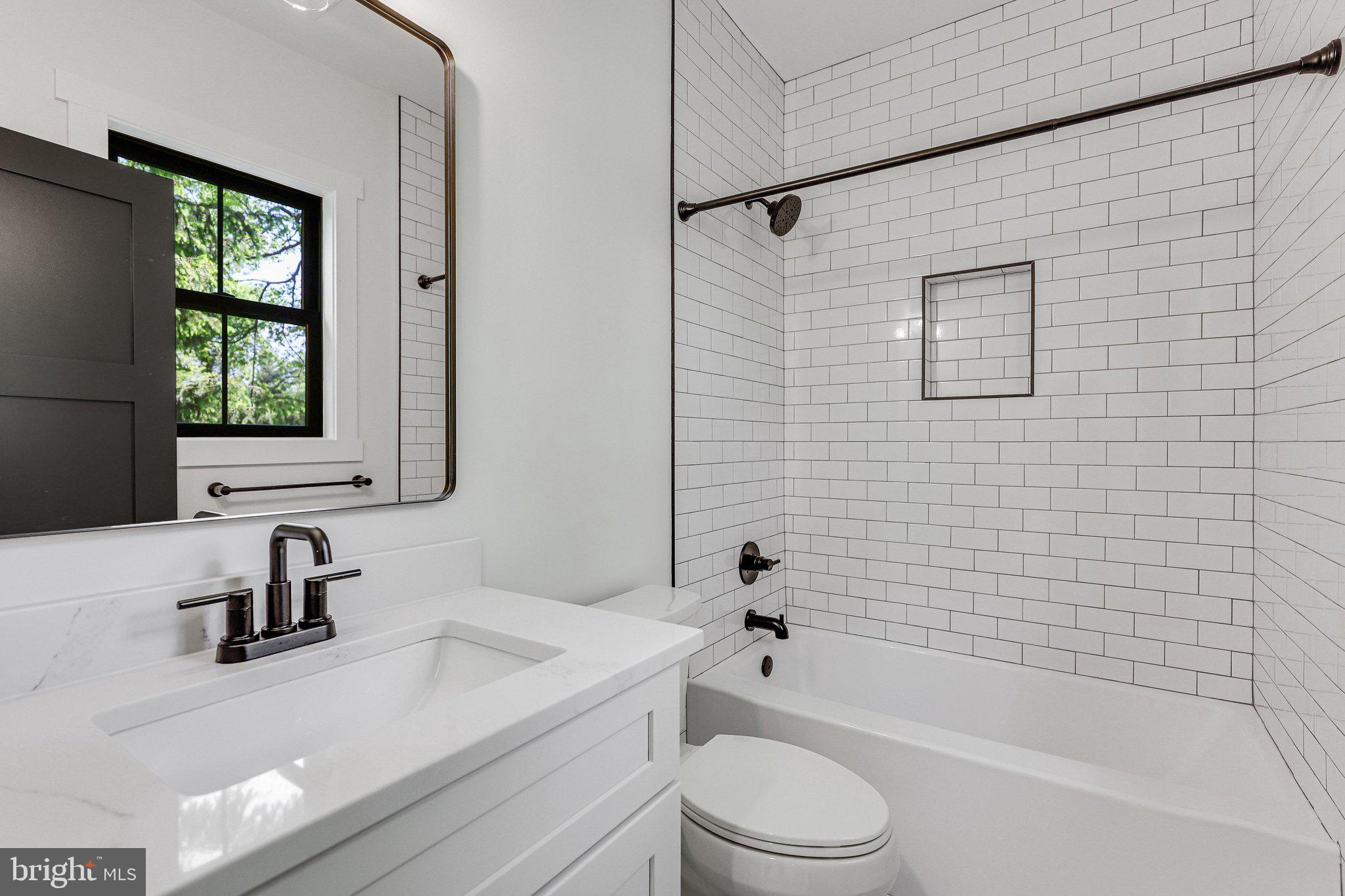 SOUTHAMPTON - Residential