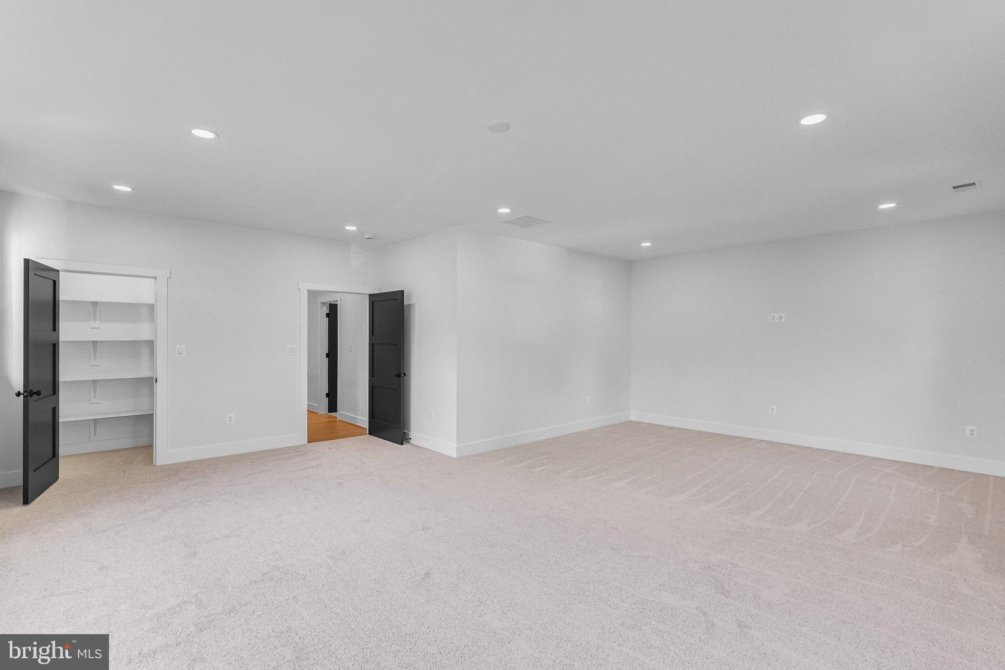 SOUTHAMPTON - Residential