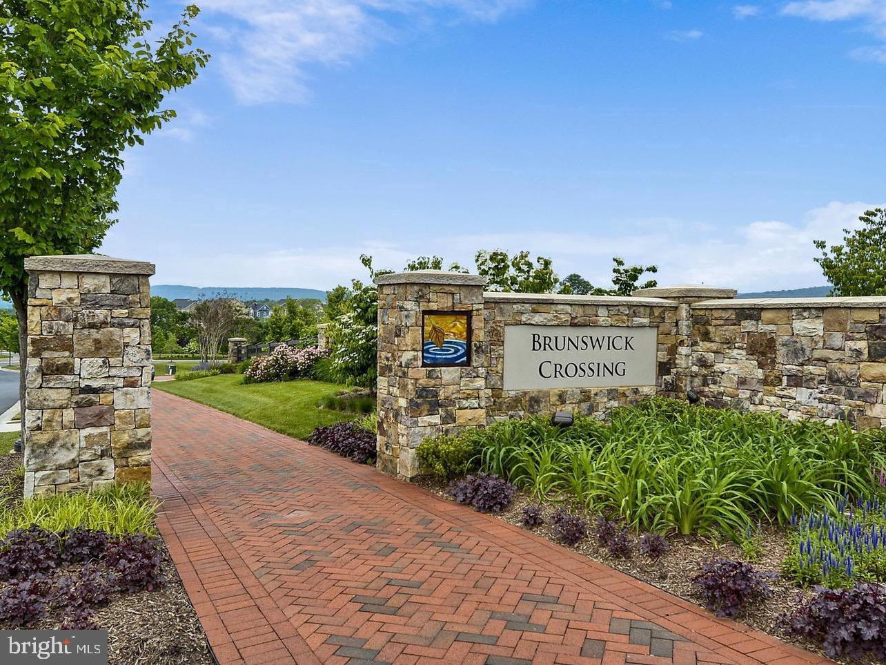 BRUNSWICK CROSSING - Residential