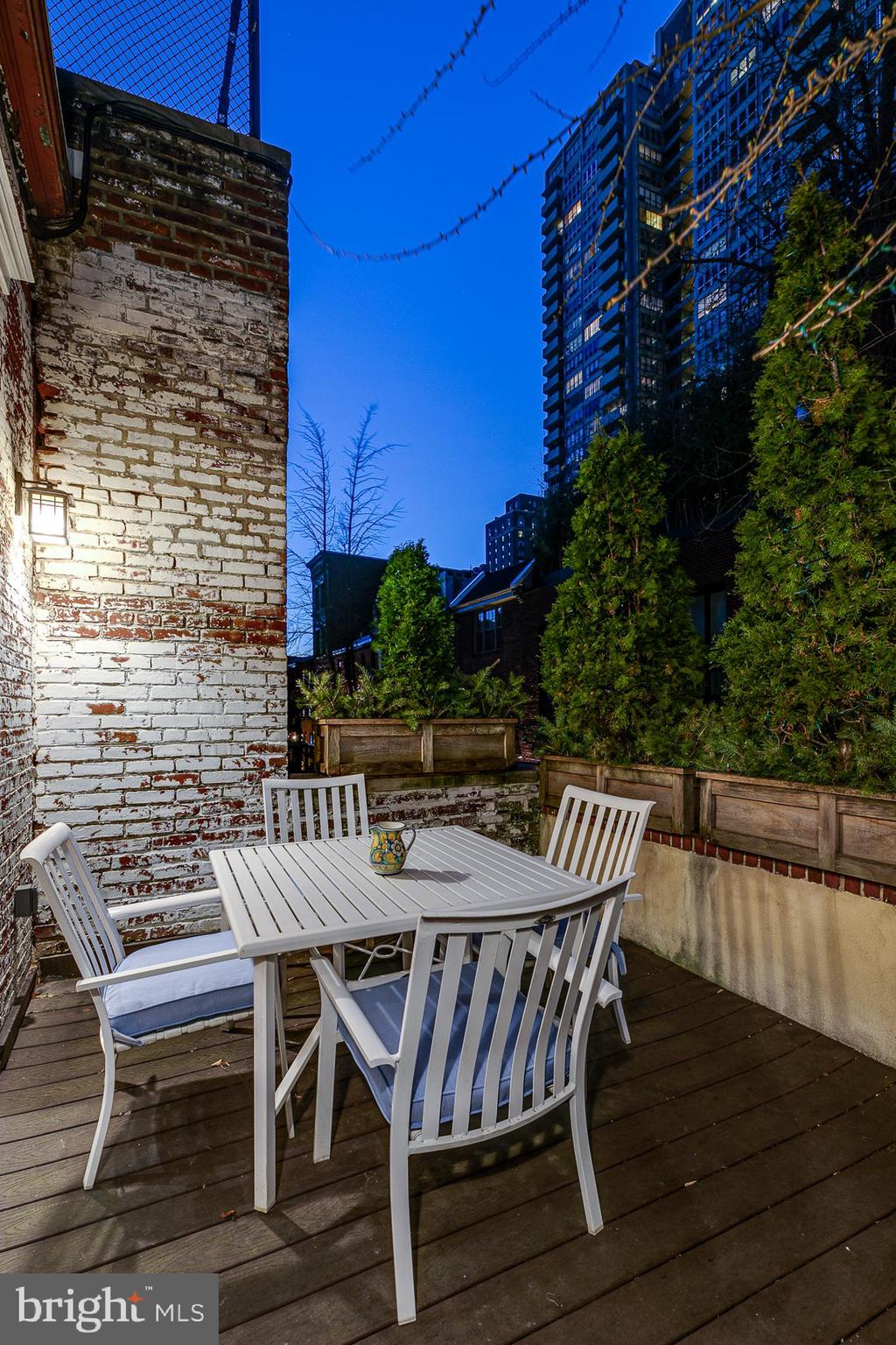 RITTENHOUSE SQUARE - Residential