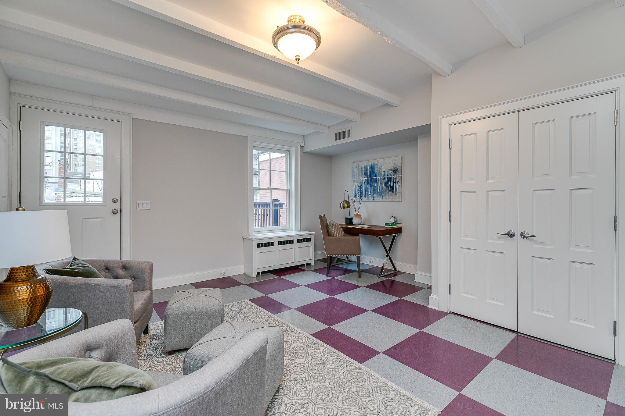 RITTENHOUSE SQUARE - Residential