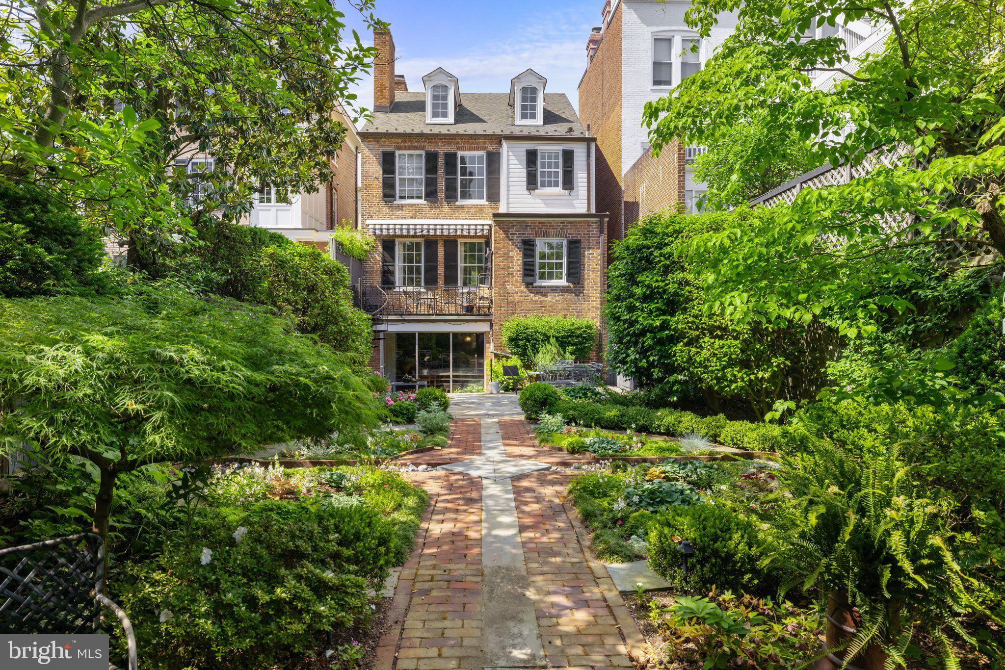 GEORGETOWN - Residential