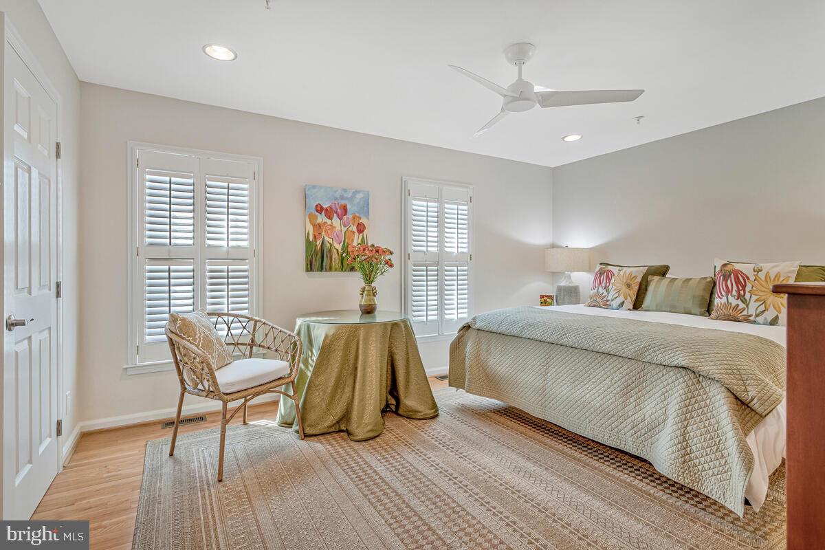 SEA GATE - Residential