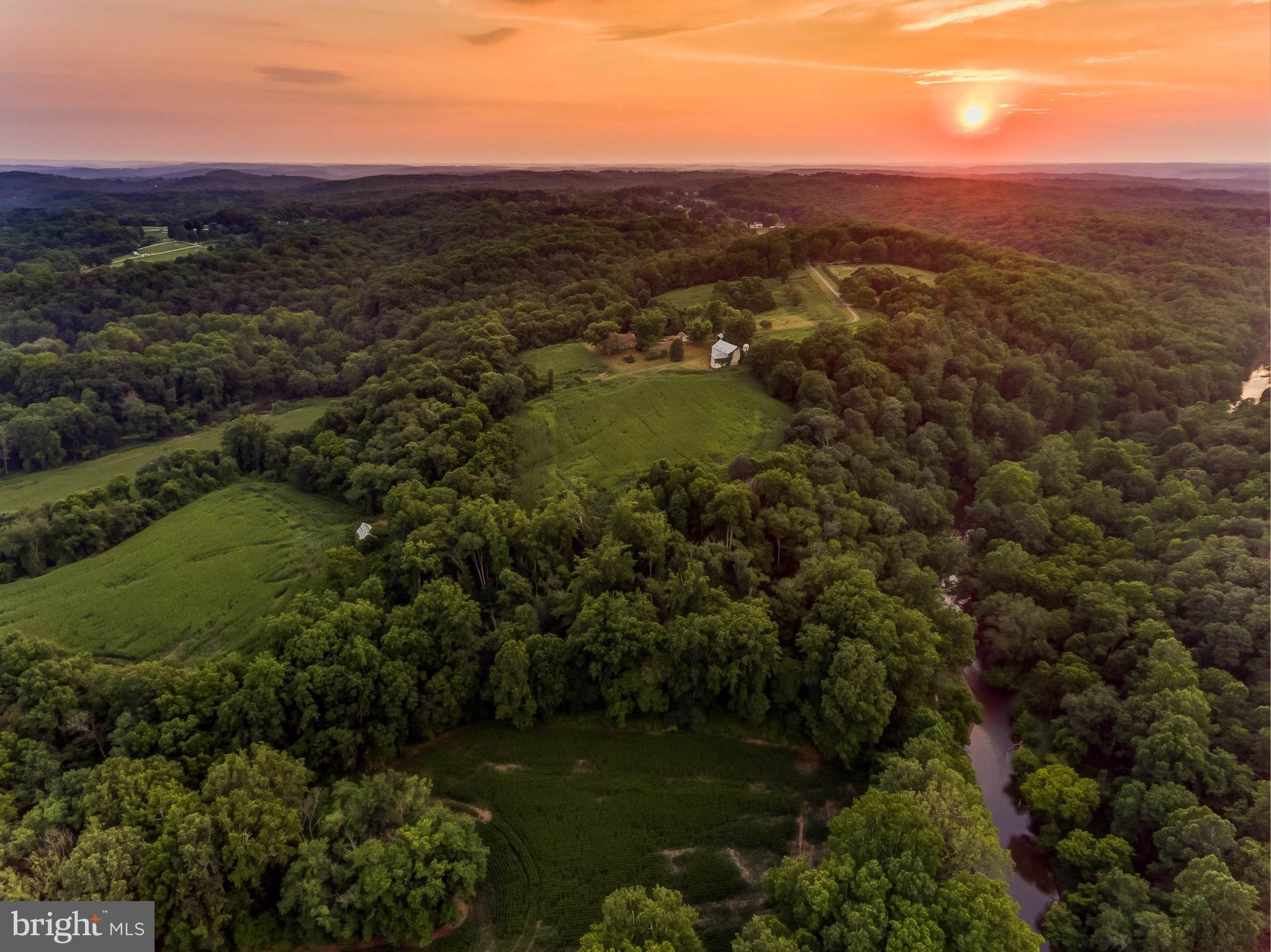 FAIRVIEW FARM - Residential
