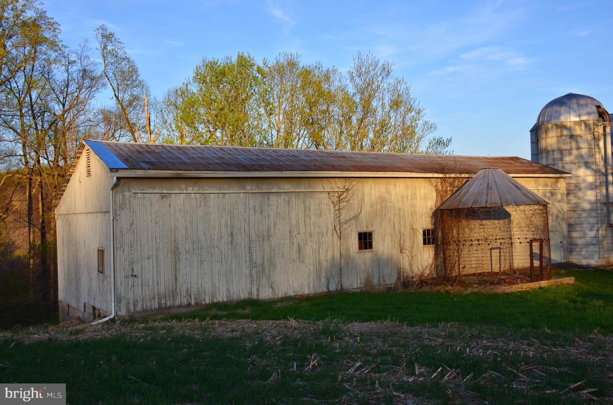 FAIRVIEW FARM - Residential