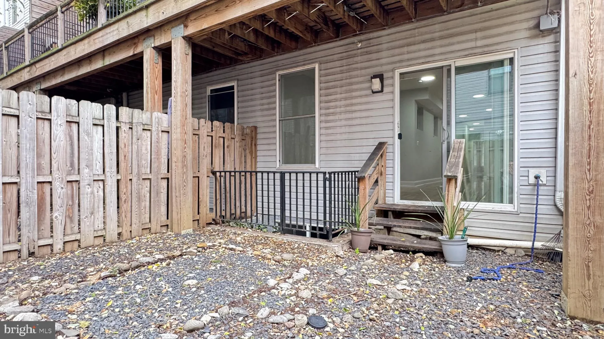 Philadelphia, Pennsylvania 19122, United States, 3 Bedrooms Bedrooms, ,3 BathroomsBathrooms,Residential,Active,231569